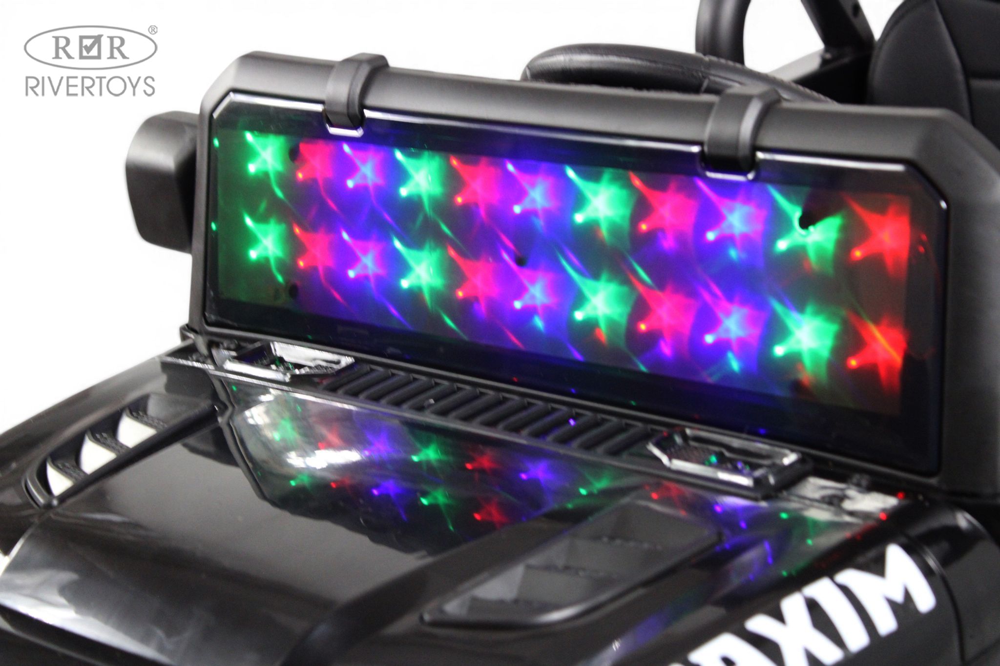 Электромобиль RIVERTOYS М101БХ-BLACK С пультом ДУ - фото 6