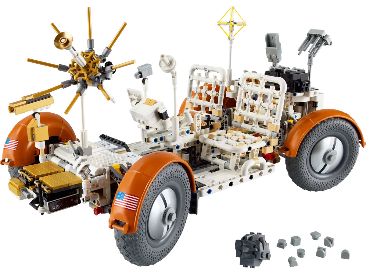Конструктор LEGO Technic Лунный вездеход NASA Apollo блочный - фото 2