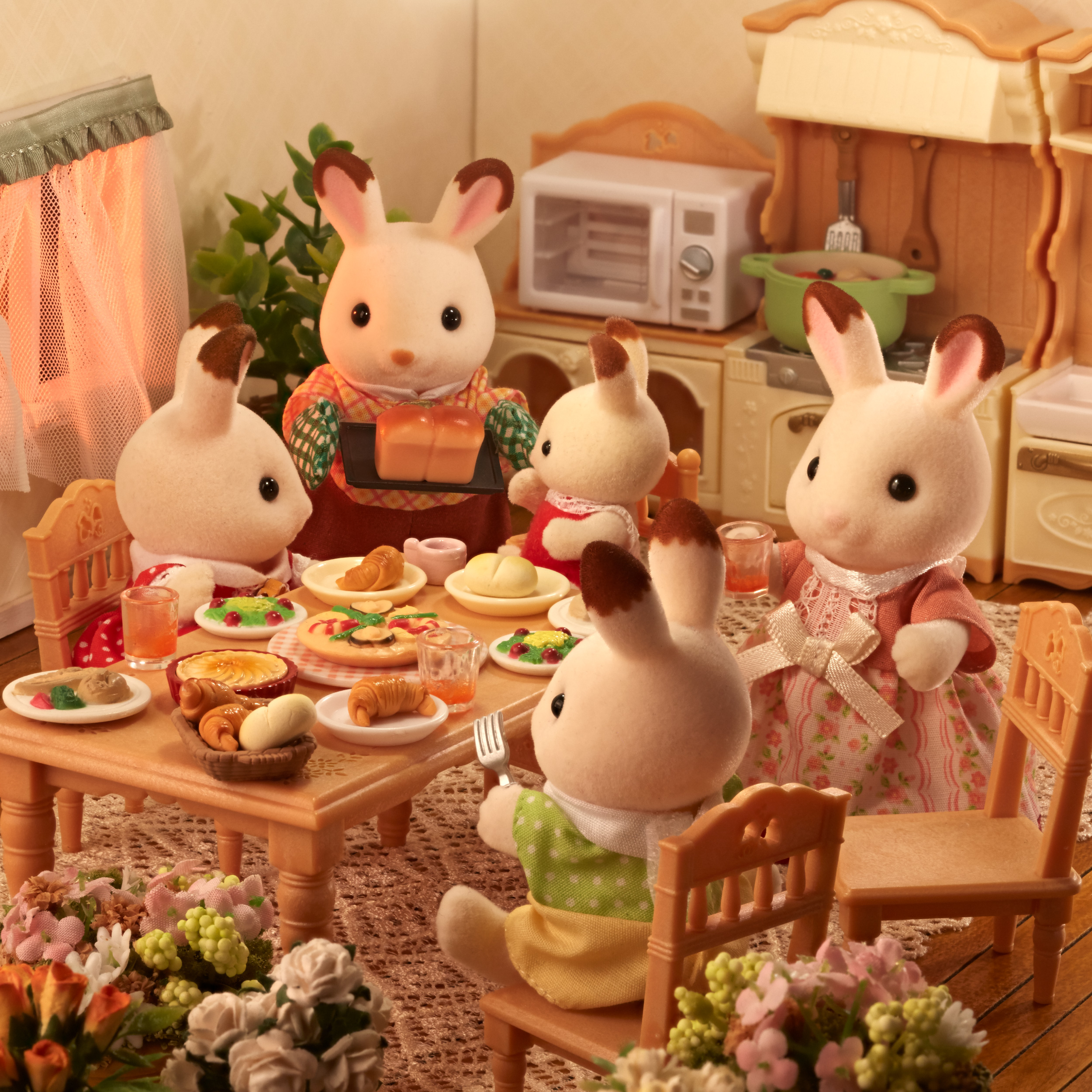 Игровой набор Sylvanian Families Семейство шоколадных кроликов - фото 5