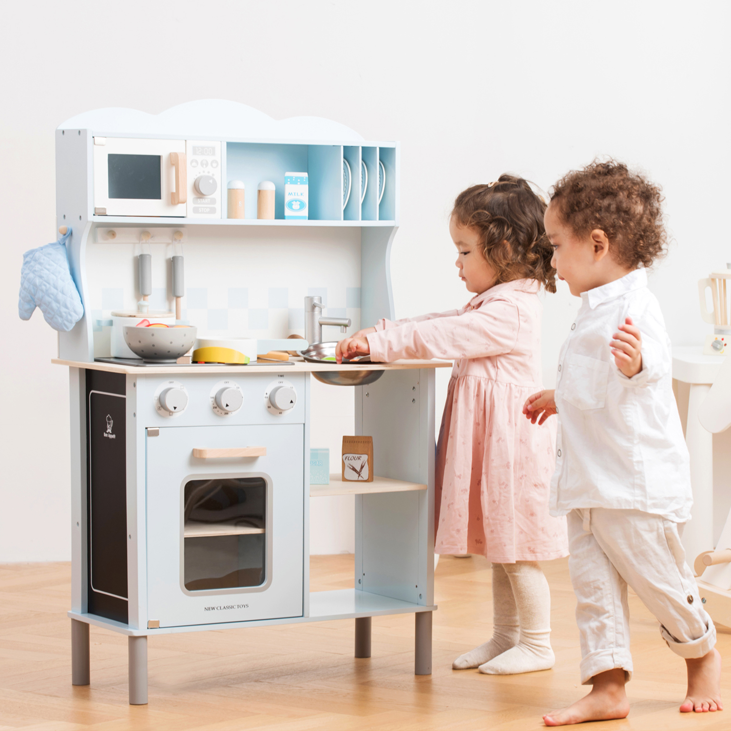 Игрушечная кухня New Classic Toys - фото 11