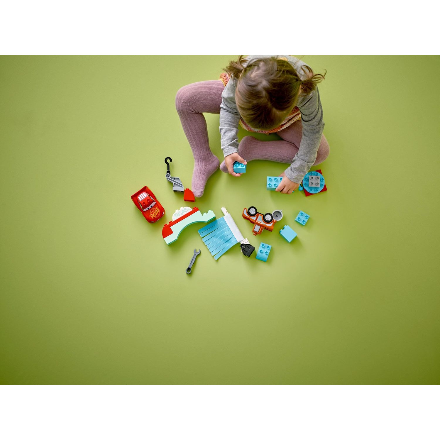 Конструктор LEGO DUPLO Мойка Молния МакКуин и Мэтр 29 дет. - фото 5