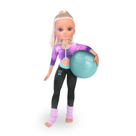 Кукла классическая Famosa Nancy