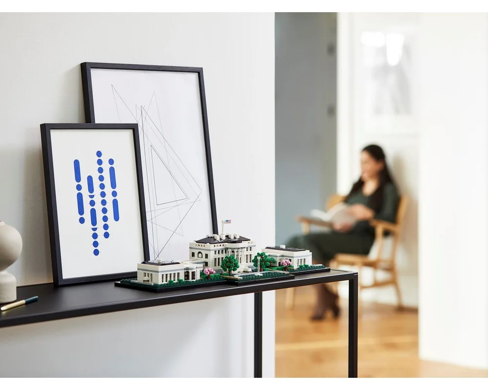 Конструктор LEGO Architecture 21054 1483 дет. - фото 8