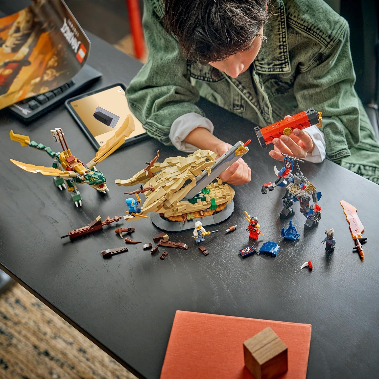 Конструктор LEGO NINJAGO Битва у клинка драконов 1016 дет. - фото 8