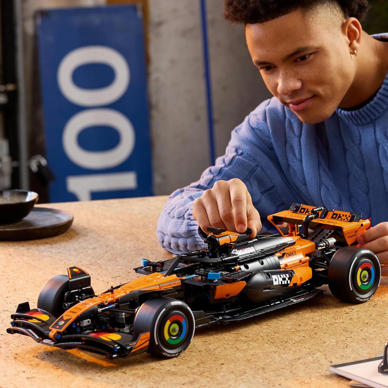 Конструктор LEGO Technic McLaren MCL39 F1 1675 дет. - фото 10