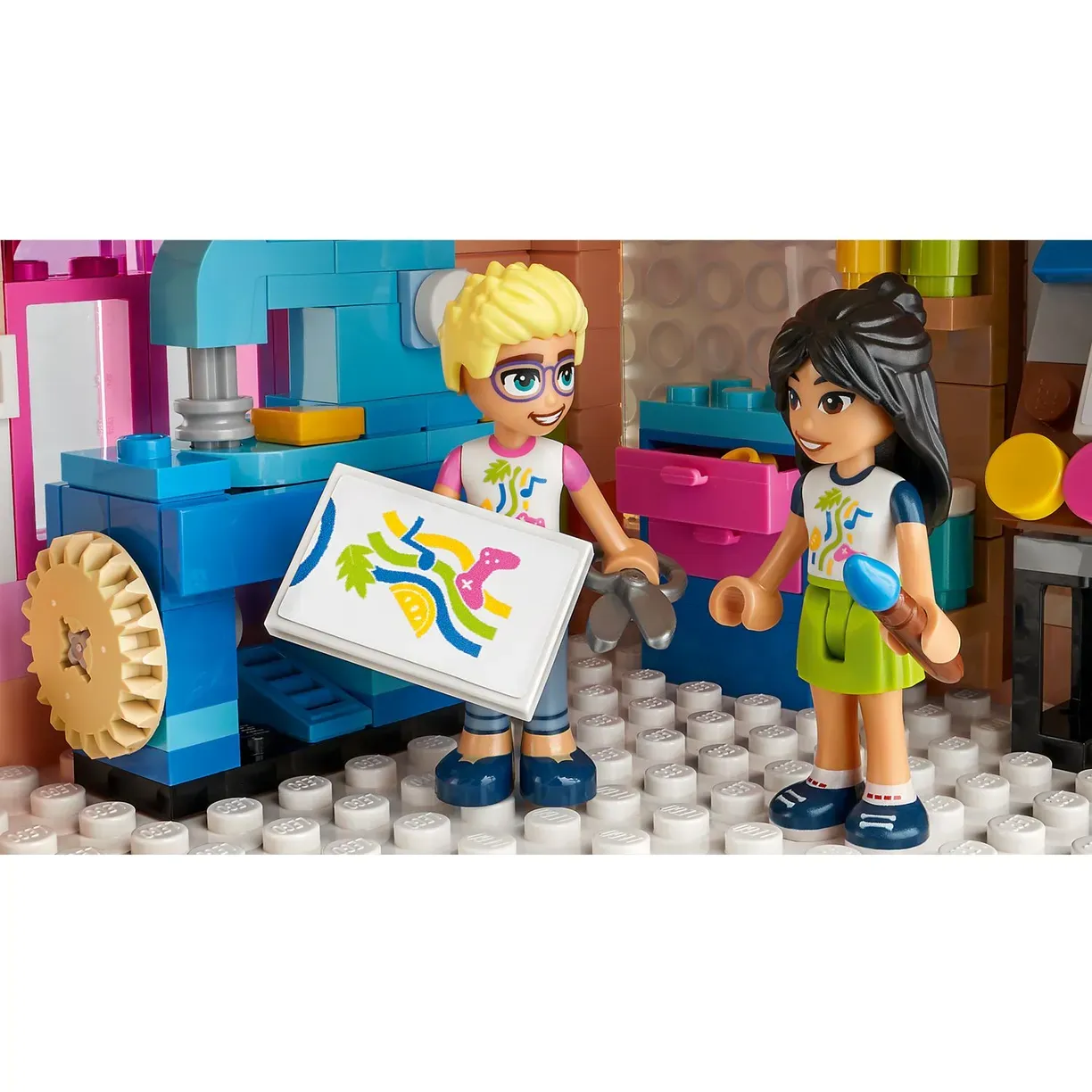 Конструктор LEGO Friends 41748 1489 дет. - фото 2