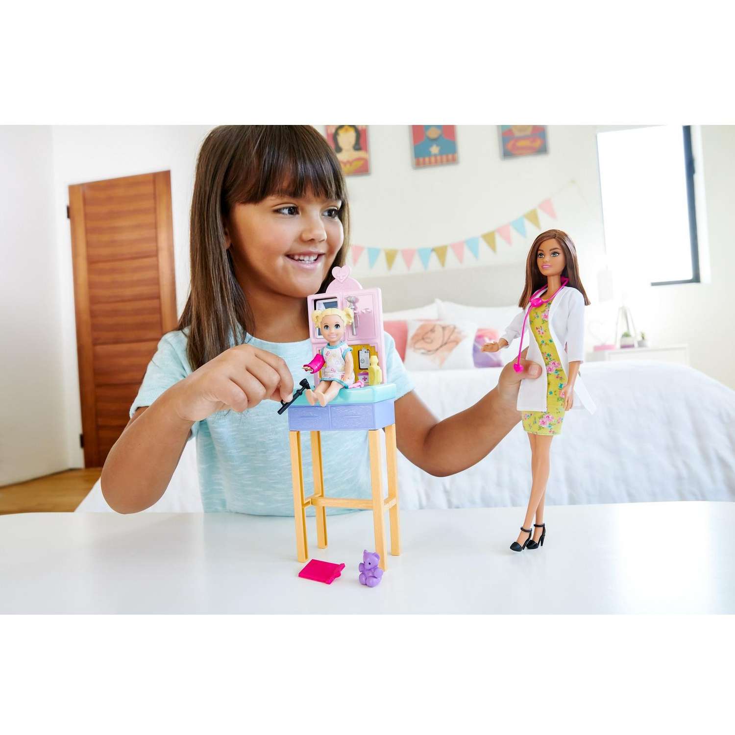 Кукла модельная Barbie DHB63 - фото 10