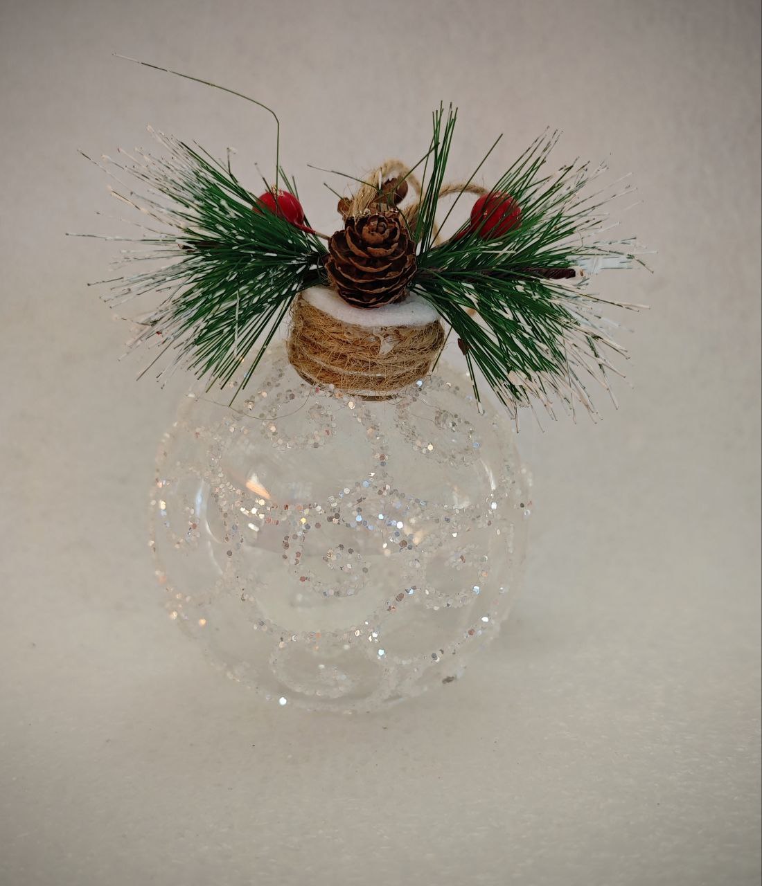 Украшение ёлочное Магия праздника Шар прозрачный с еловой веткой - фото 1