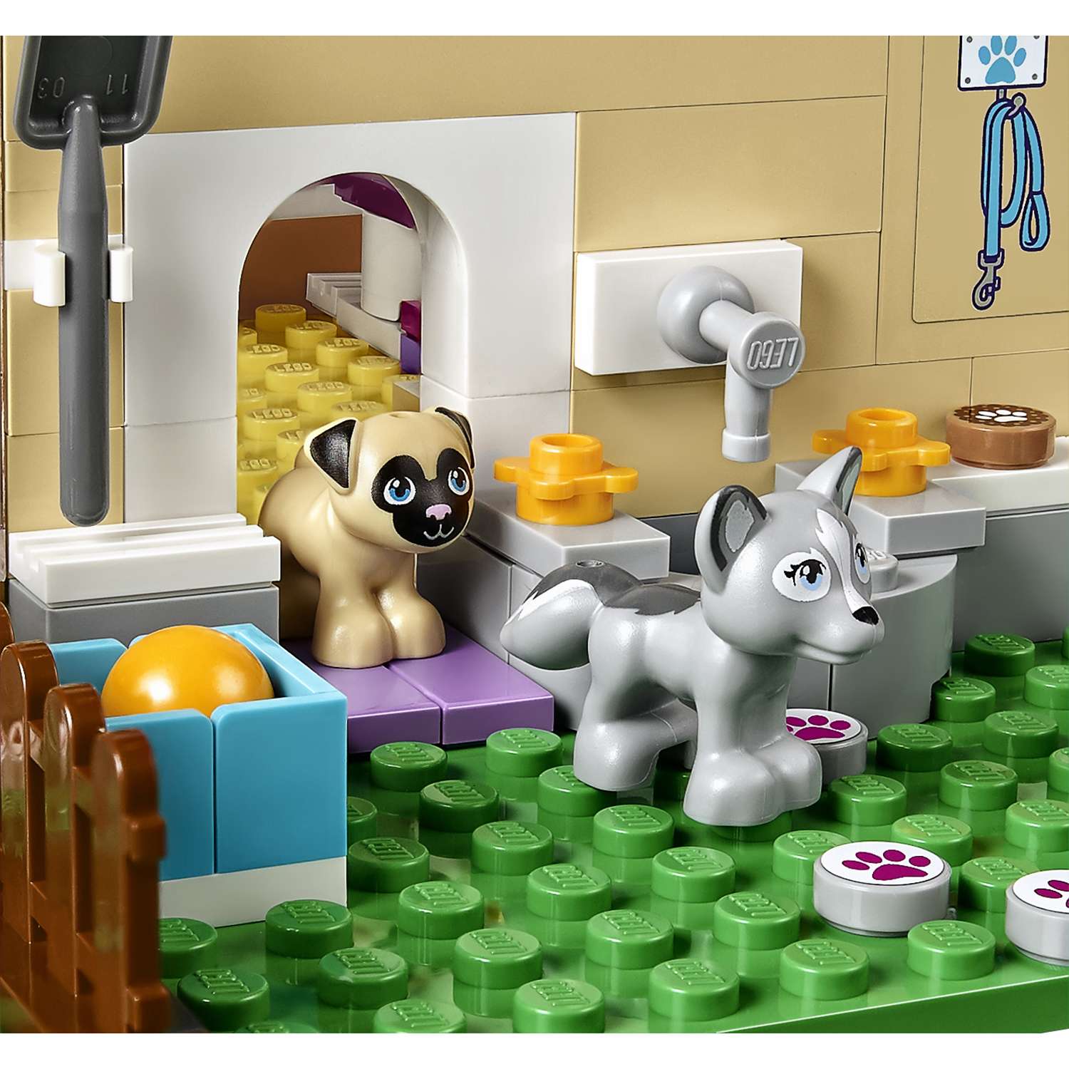 Конструктор LEGO Friends Детский сад для щенков блочный - фото 6
