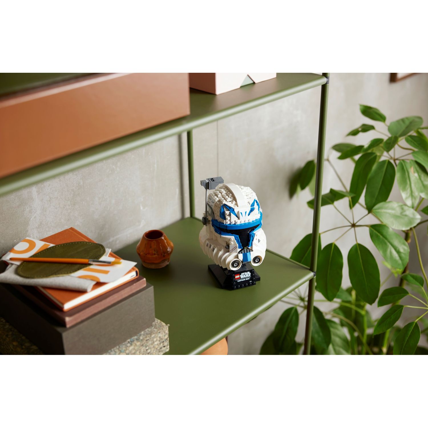 Конструктор LEGO Star Wars Captain Rex Helmet 854 дет. - фото 4