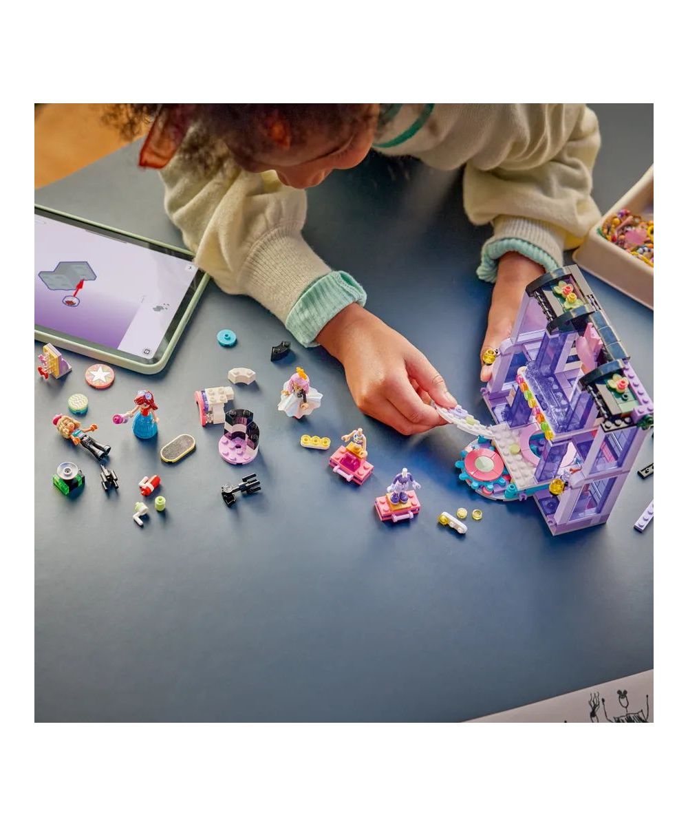 Конструктор LEGO Friends Показ мод в Хартлейк-Сити 410 дет. - фото 10