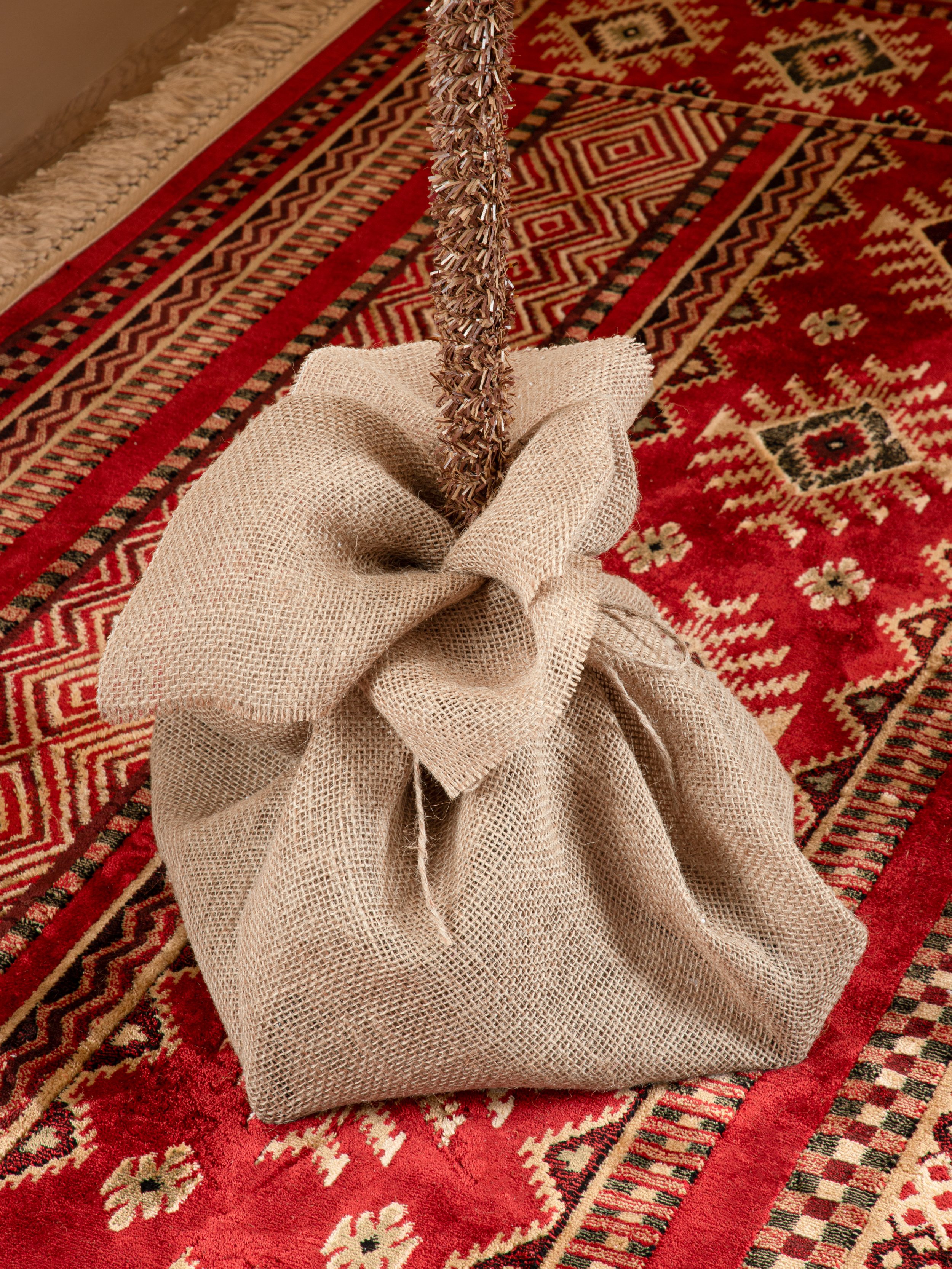 Ель Малая медведица Поезд Ёлок литая заснеженная на пеньке 160 см. - фото 6