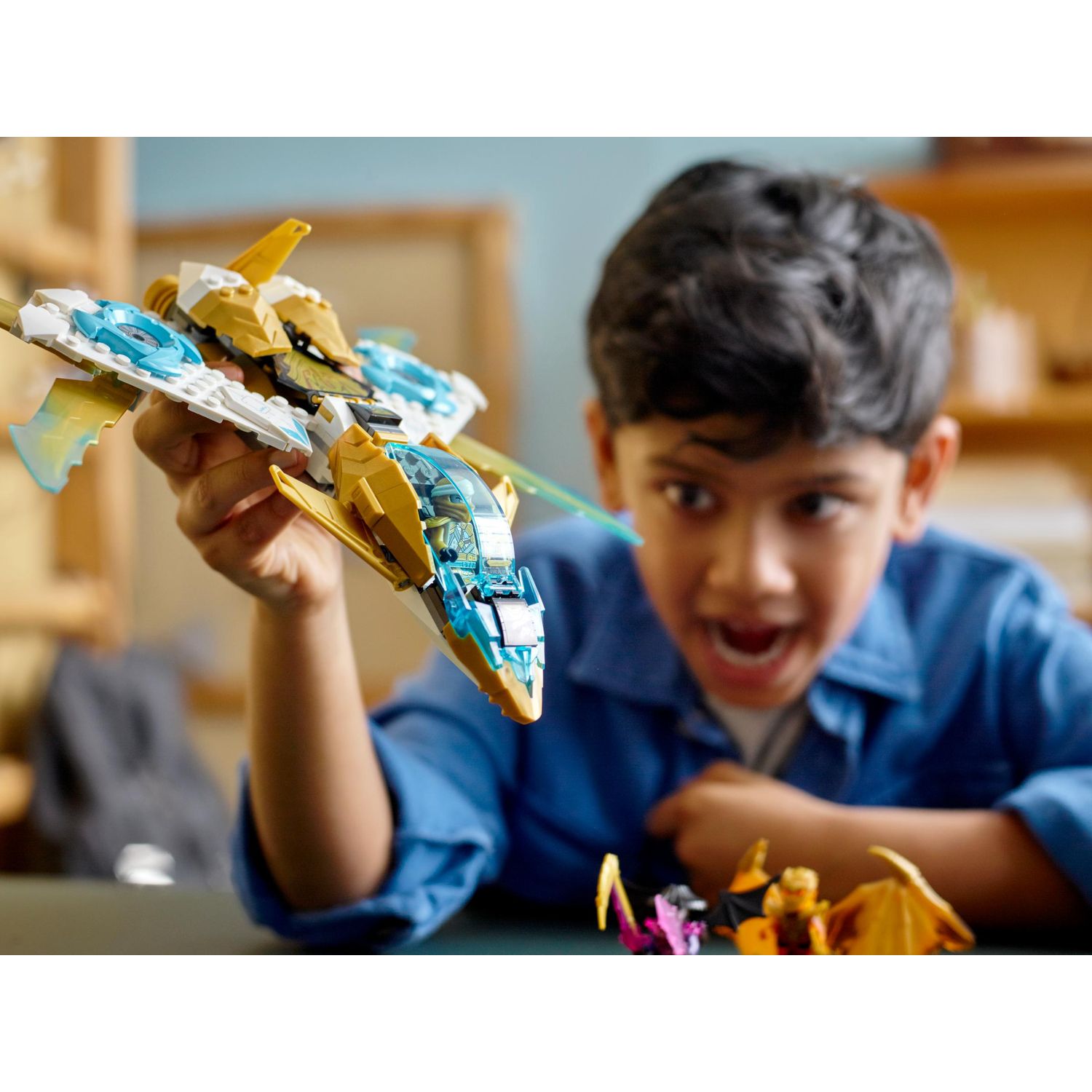 Конструктор LEGO NINJAGO Zanes Golden Dragon Jet 258 дет. - фото 6