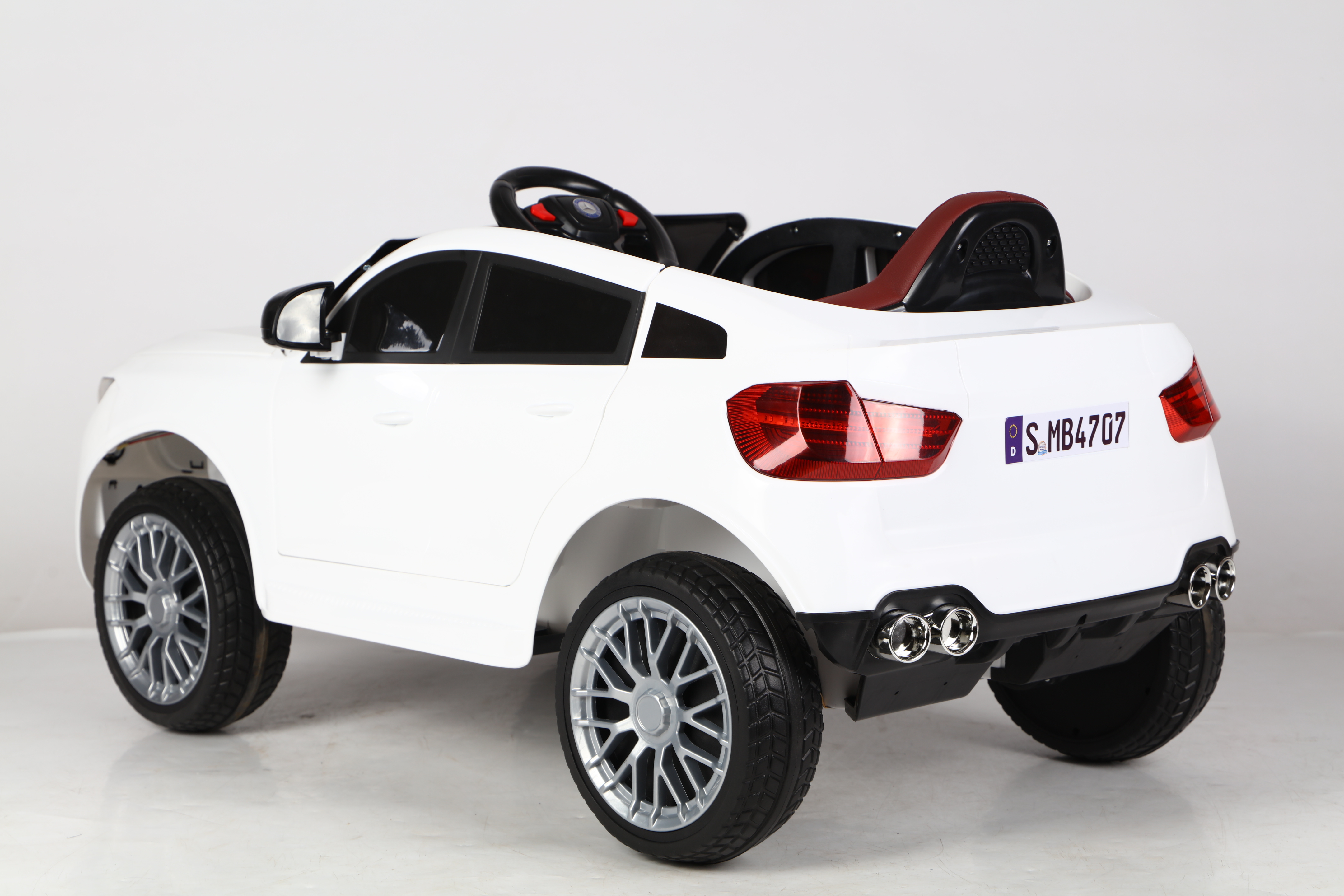 Автомобиль TOYLAND Mercedes С пультом ДУ - фото 4