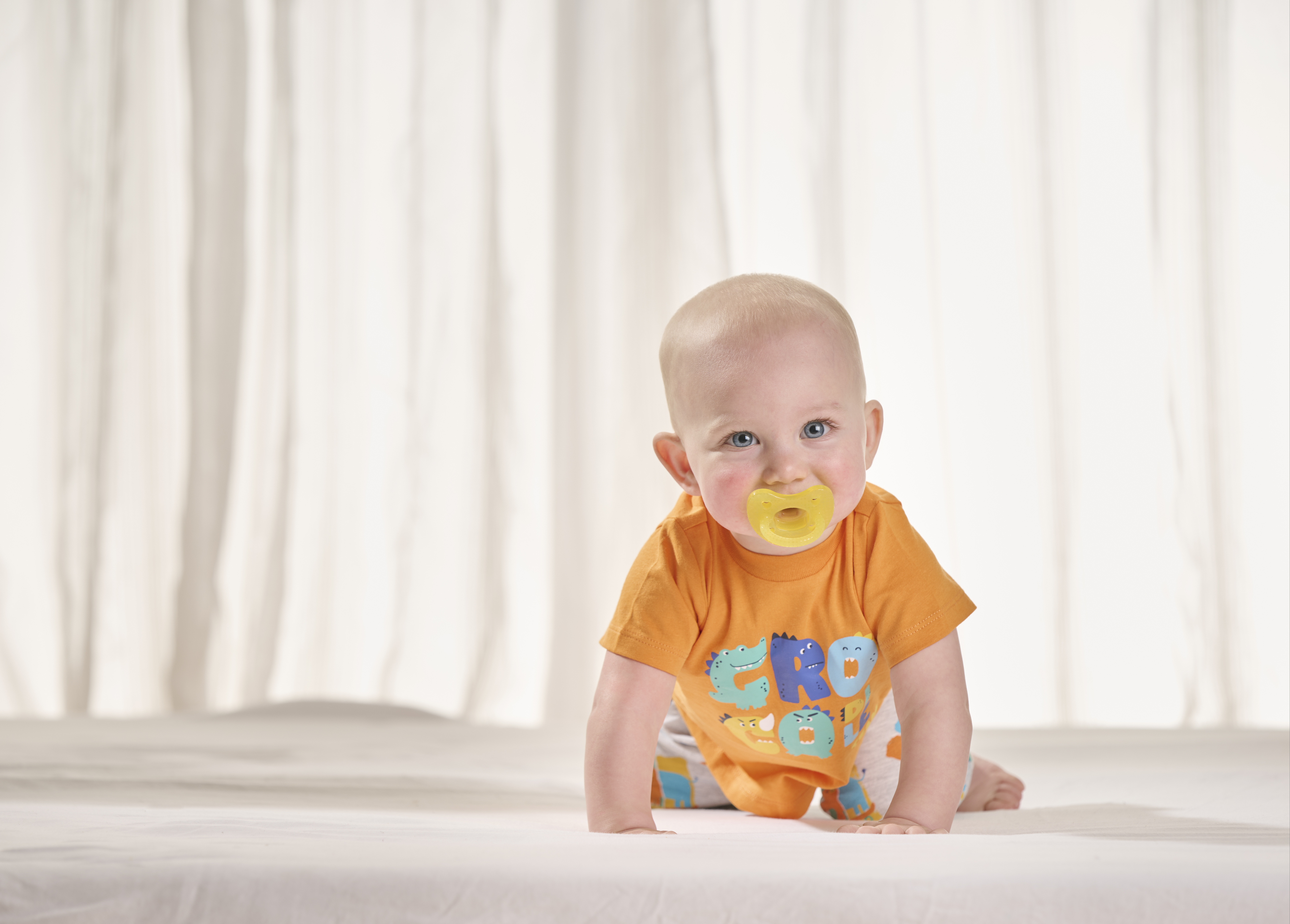 Пустышка Chicco силикон анатомическая от 3 мес. 2 шт. - фото 14