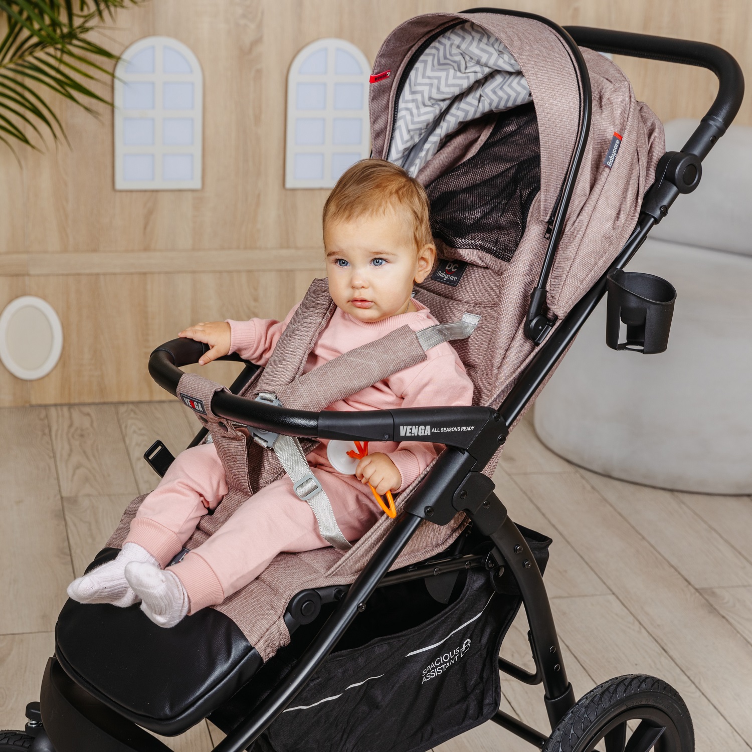 Коляска прогулочная BabyCare Venga бежевый - фото 14