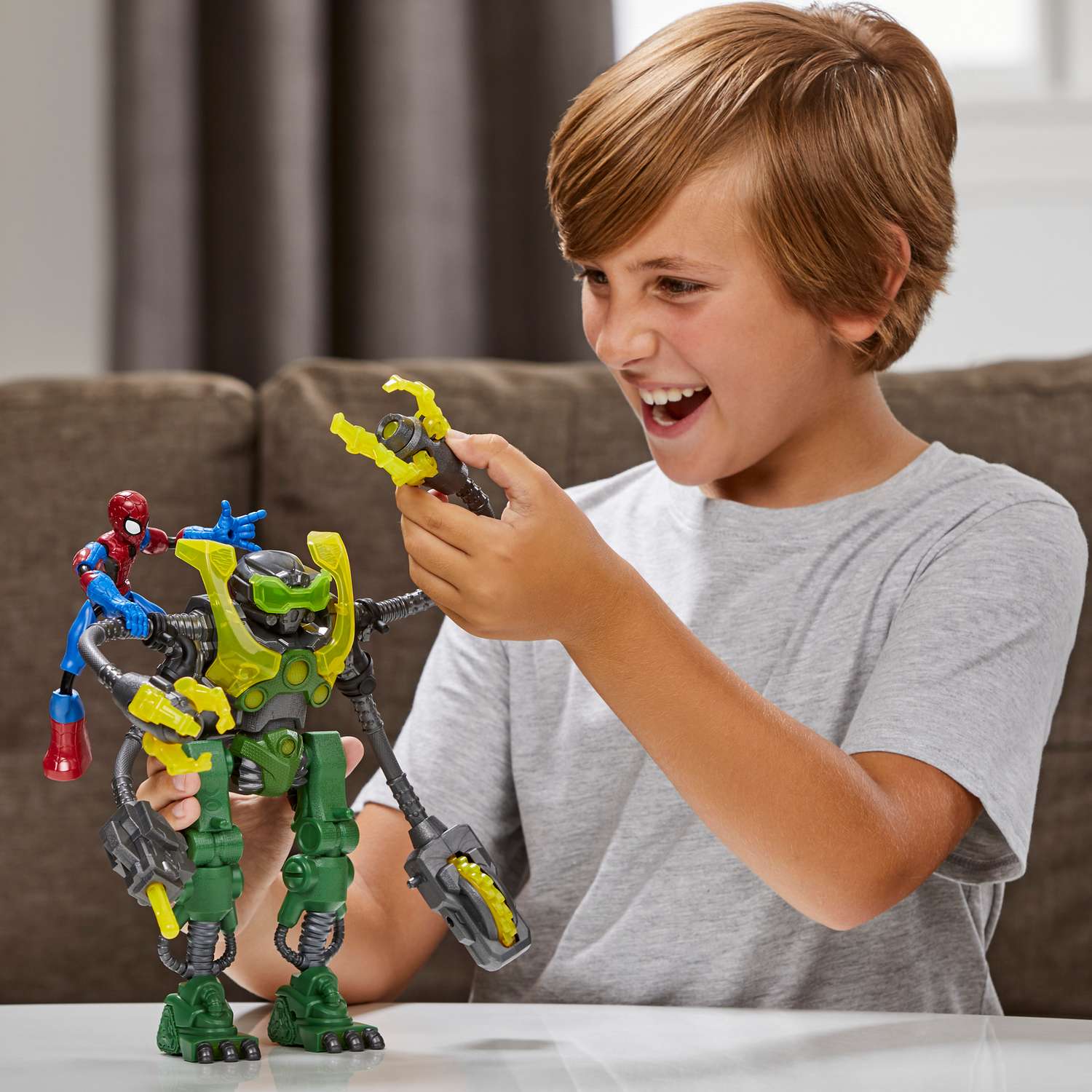 Игровой набор Hasbro Бенди Окто Бот и Человек-паук - фото 8