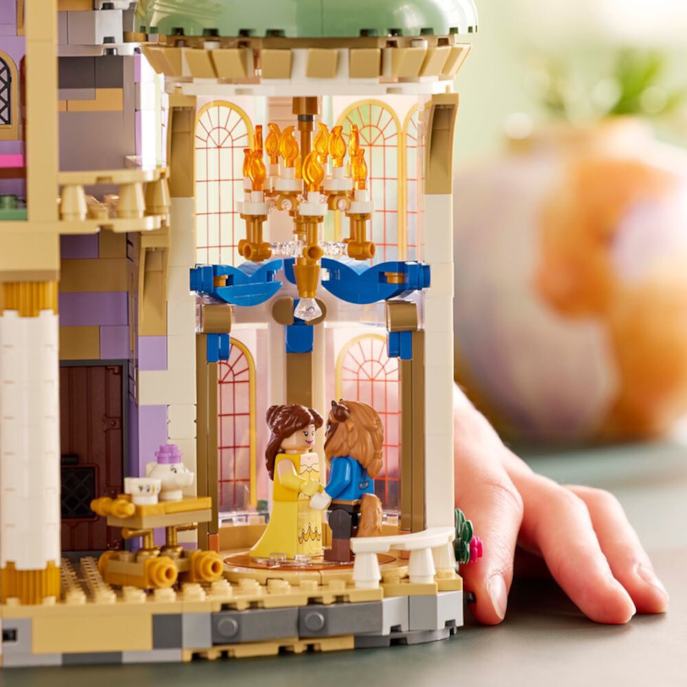 Конструктор LEGO Disney Замок Красавицы и Чудовища 2916 дет. - фото 6
