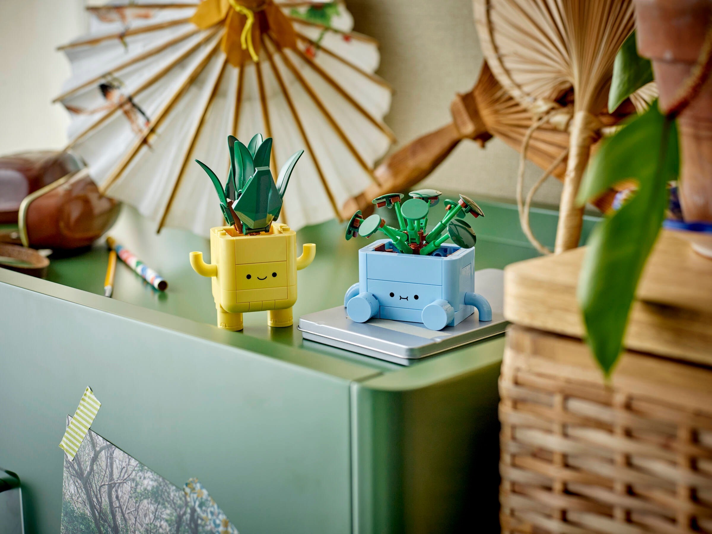 Конструктор LEGO Botanicals 10349 217 дет. - фото 6