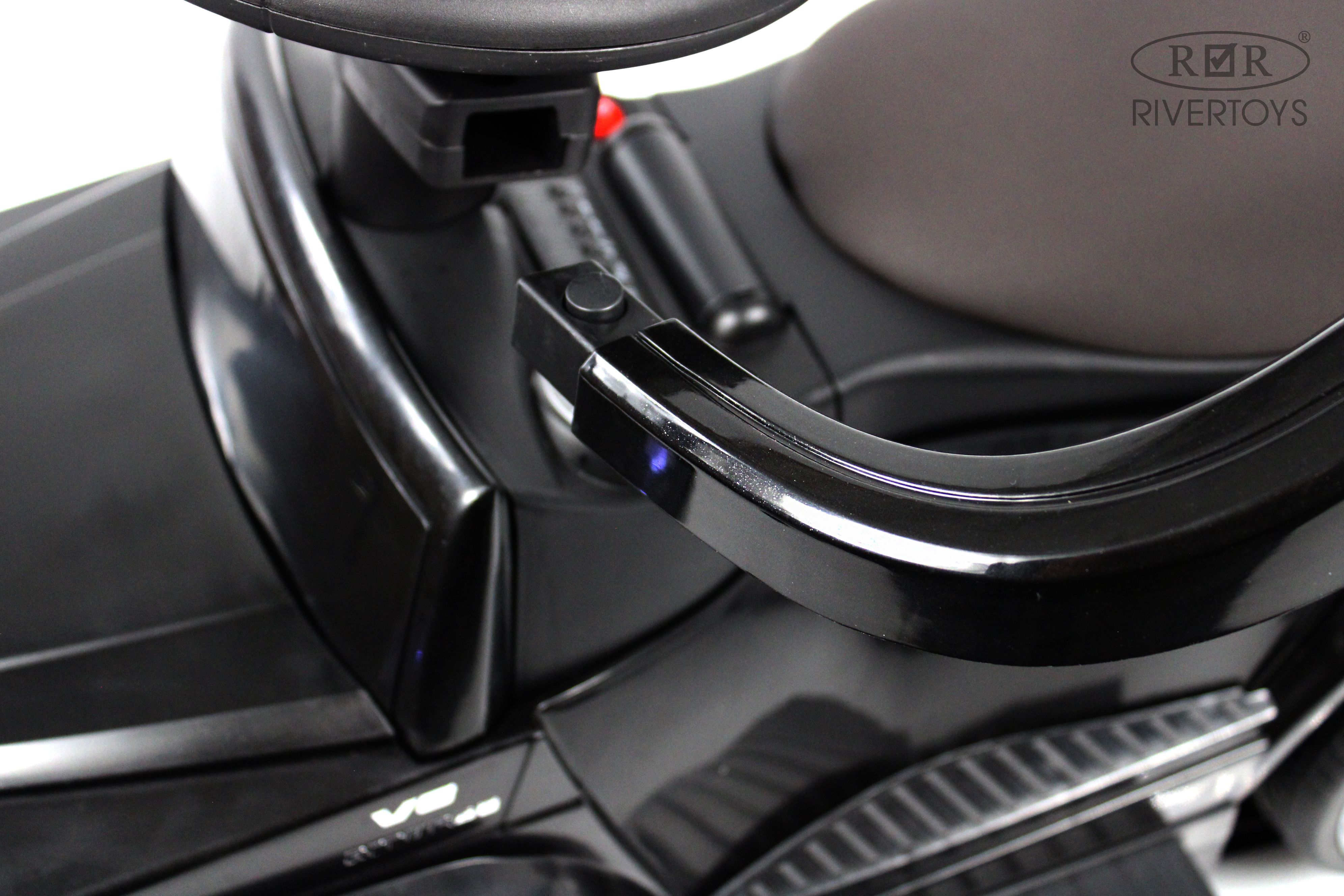 Каталка RIVERTOYS Mercedes-BenzG63 Black Diamond черный - фото 14