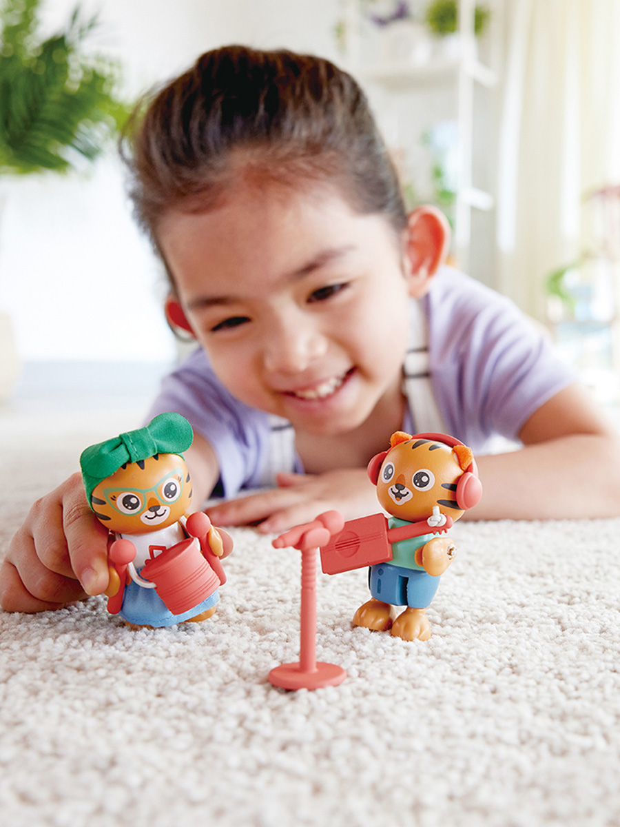 Изображение товара Игровой набор фигурок Hape Майло и Мелоди для развития творчества и моторики