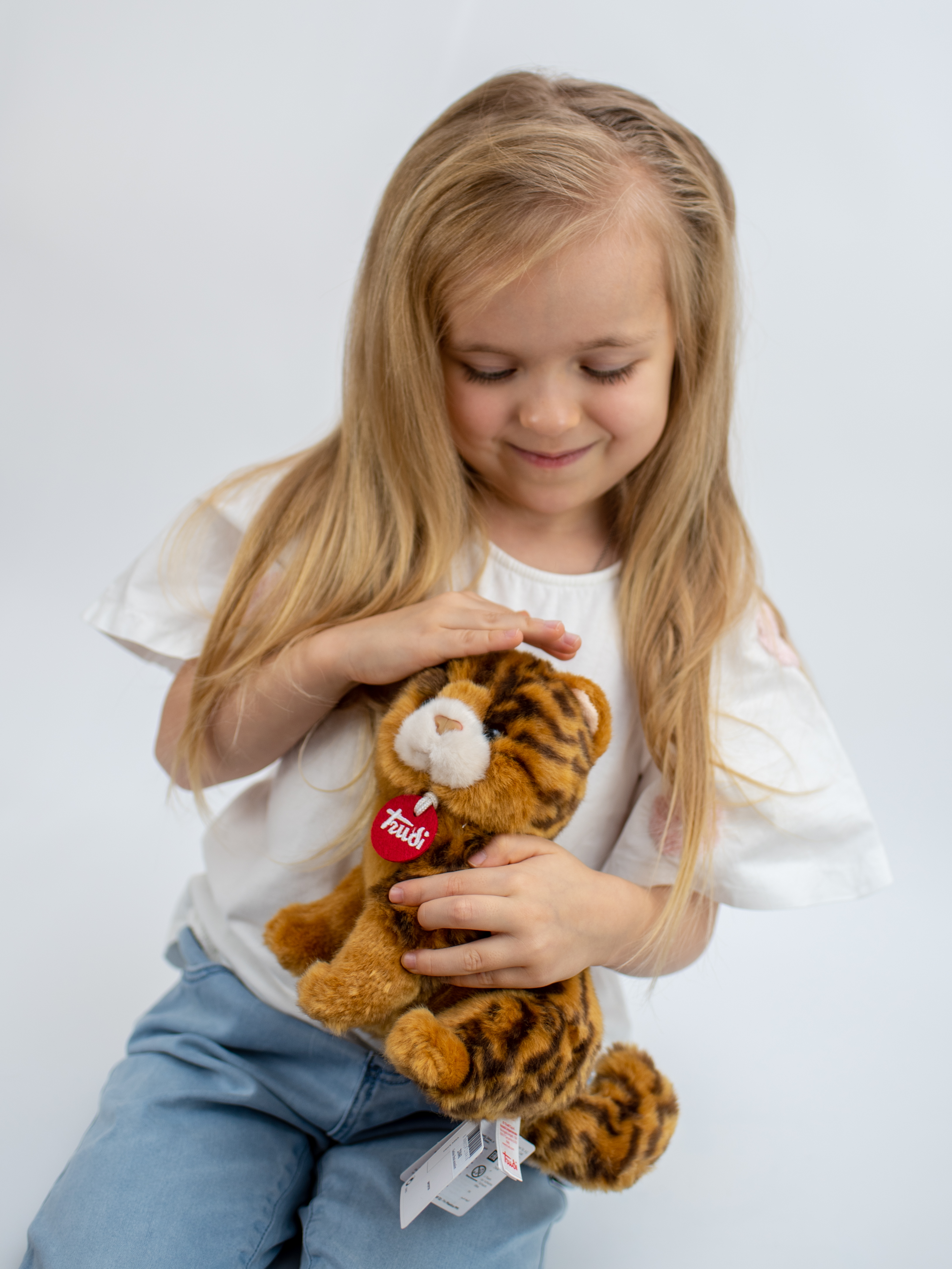 Мягкая игрушка Trudi Котёнок Брэд пятнистый - фото 4