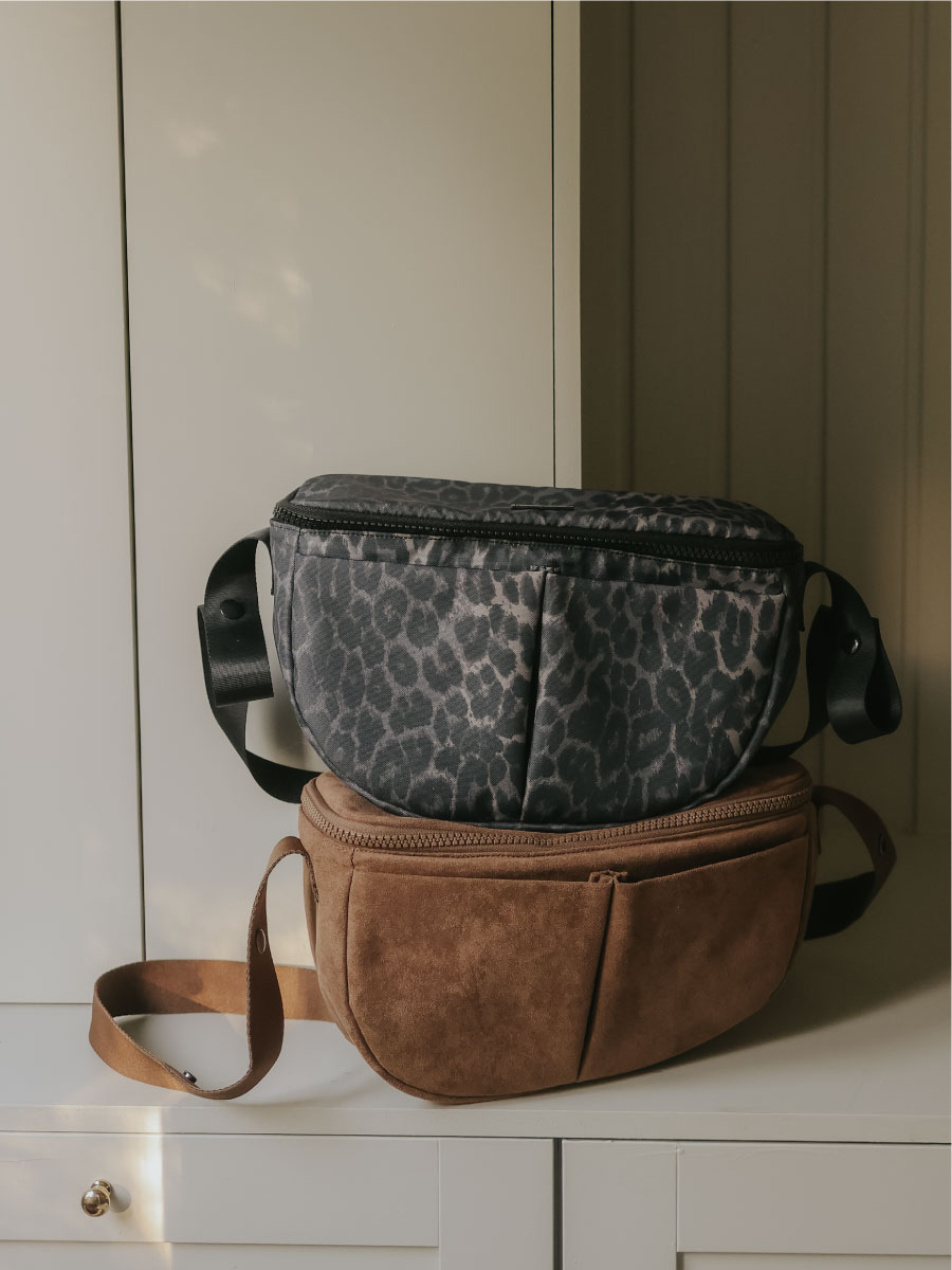 Сумка Elodie Half Moon Caramel Brown коричневый - фото 7