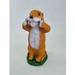 Фигура садовая . Бурундук дразнится