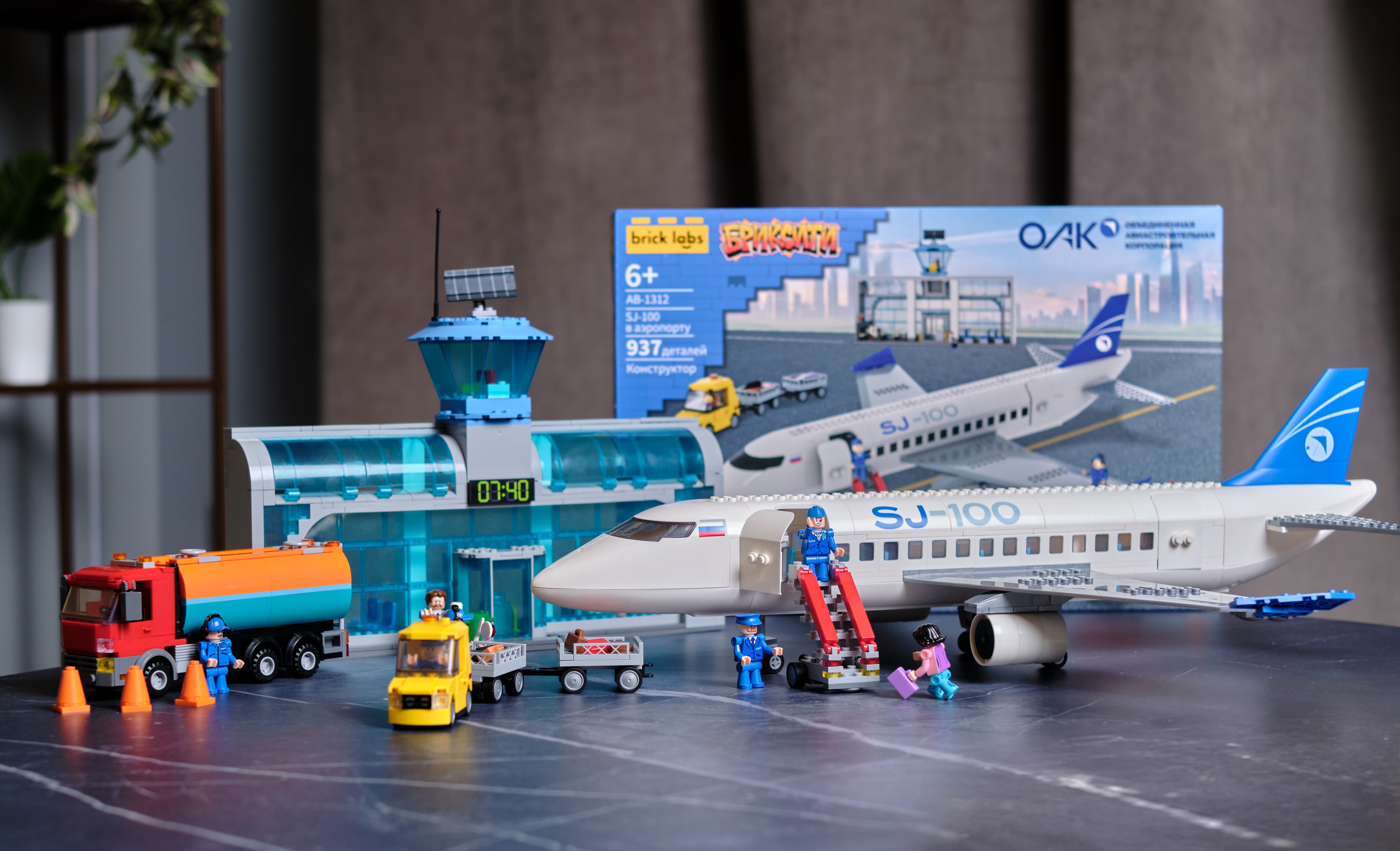 Конструктор brick labs City SJ-100 в аэропорту 939 дет. - фото 3