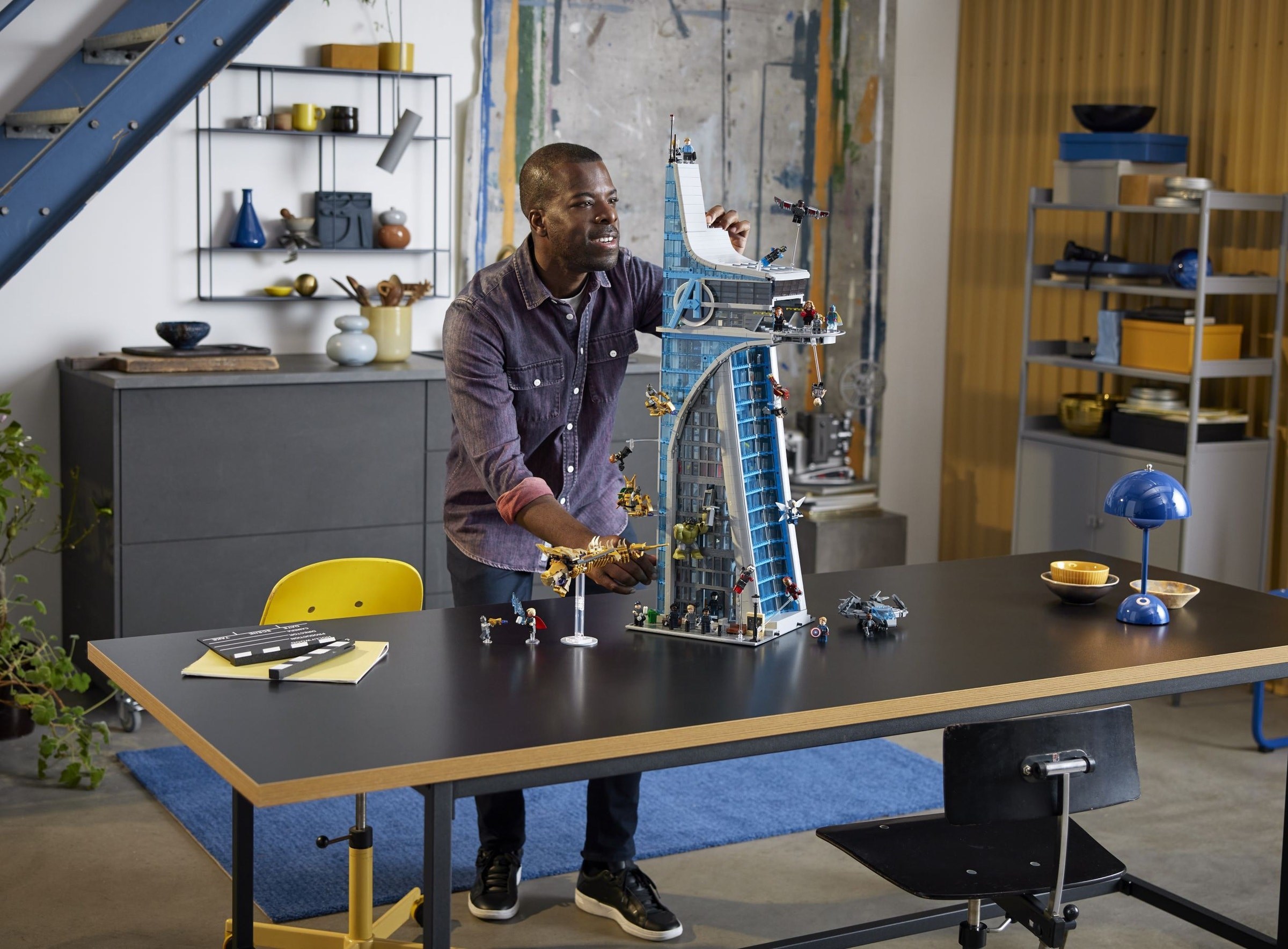 Конструктор LEGO Marvel Super Heroes 76269 5201 дет. - фото 2