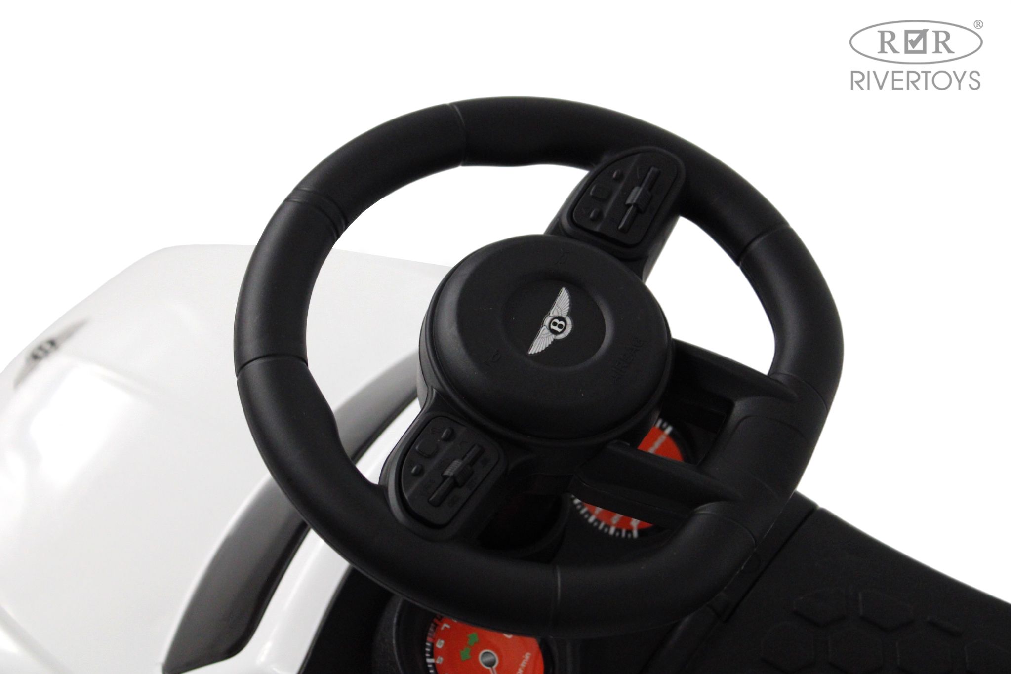 Каталка RIVERTOYS Z004ZZ-T-WHITE белый - фото 5