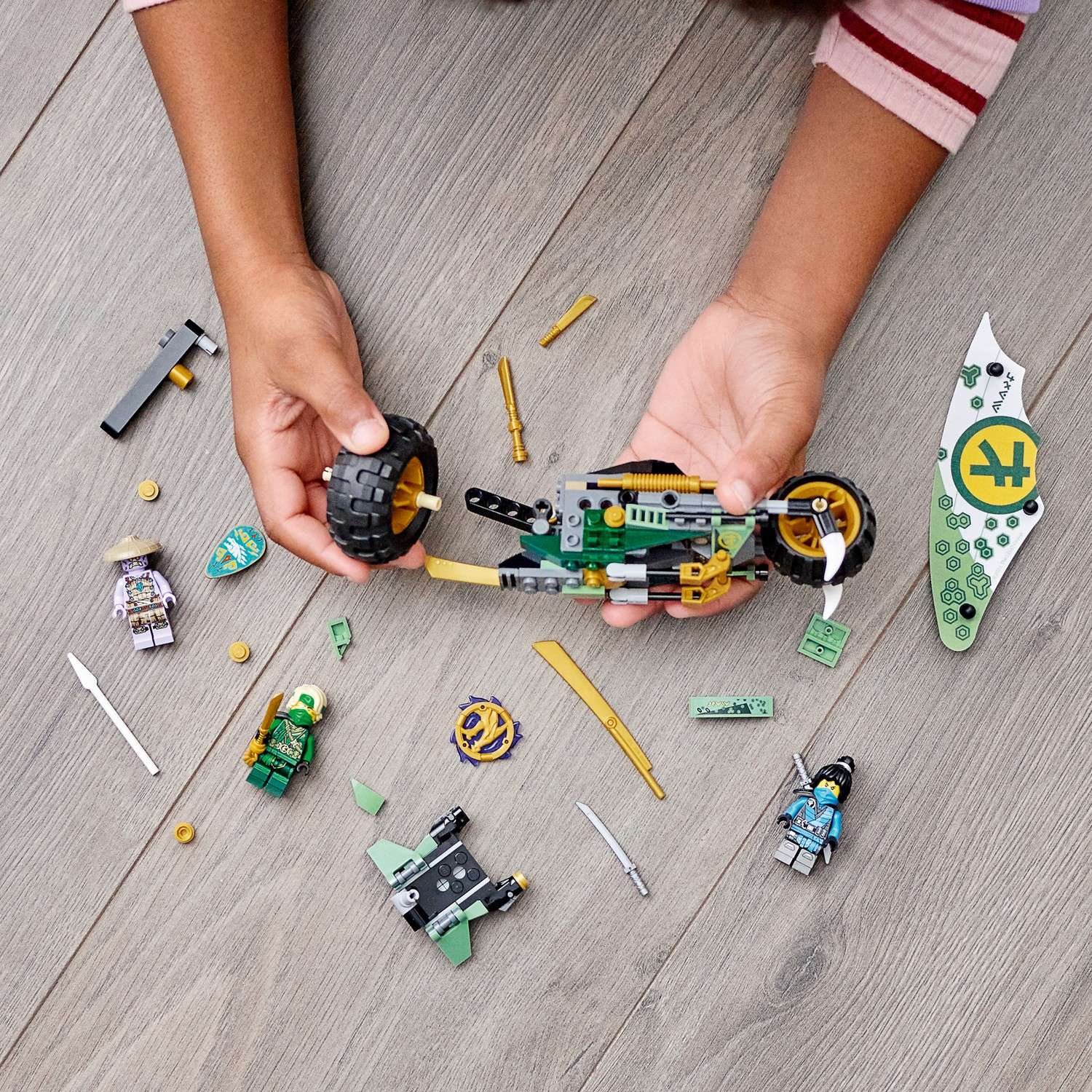 Конструктор LEGO NINJAGO Мотоцикл Ллойда для джунглей блочный - фото 9