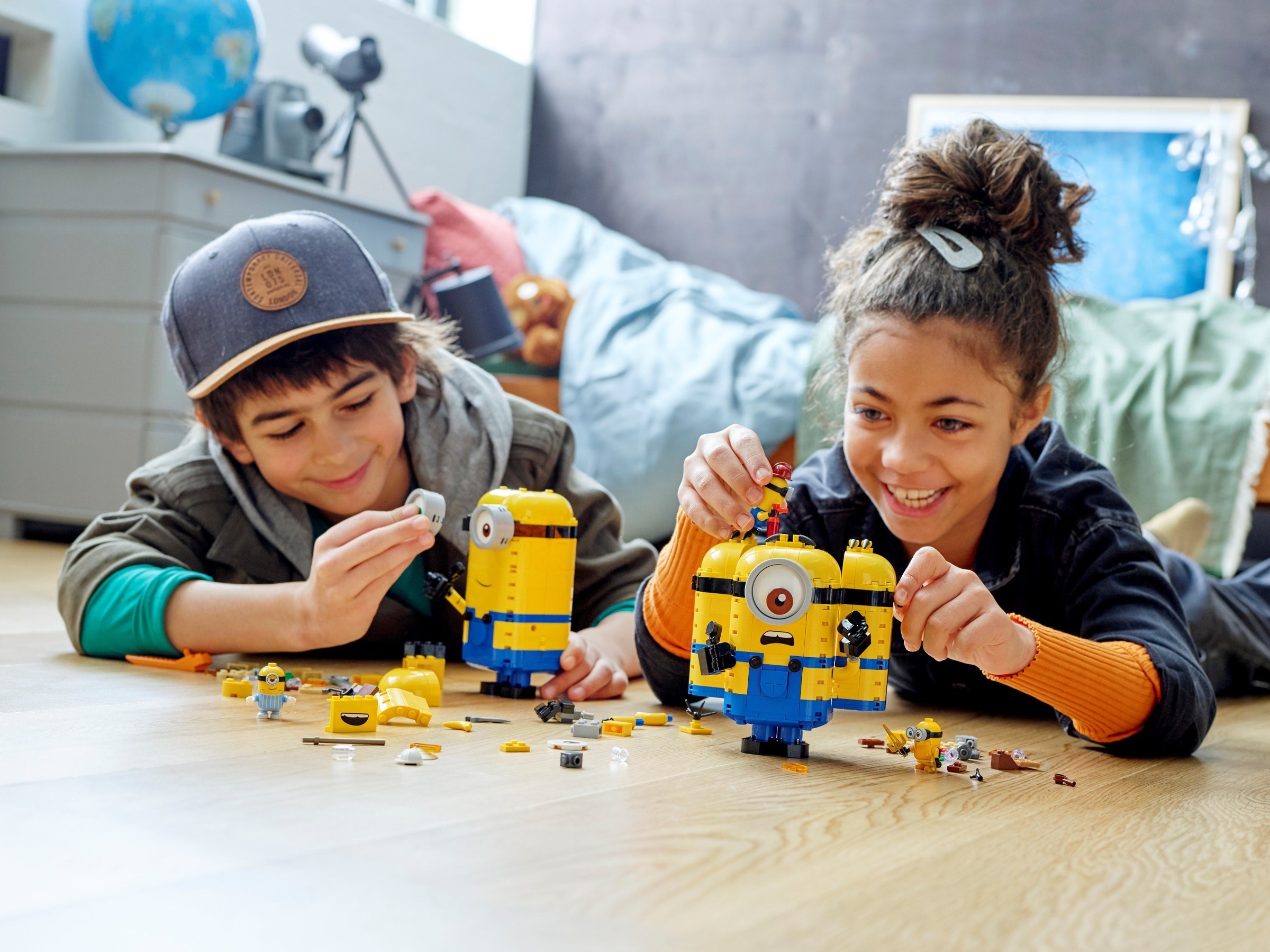 Конструктор LEGO Minions 75551 876 дет. - фото 2