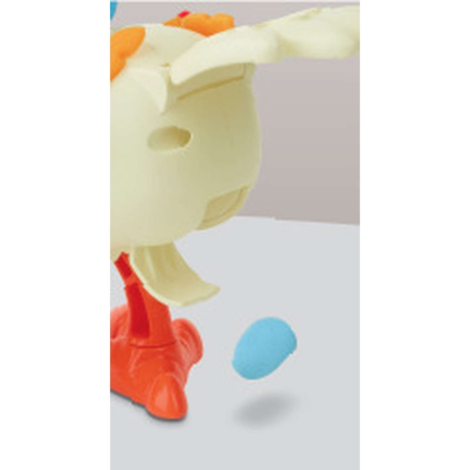 Пластилин Play-Doh Курочка-чудо в перьях - фото 4
