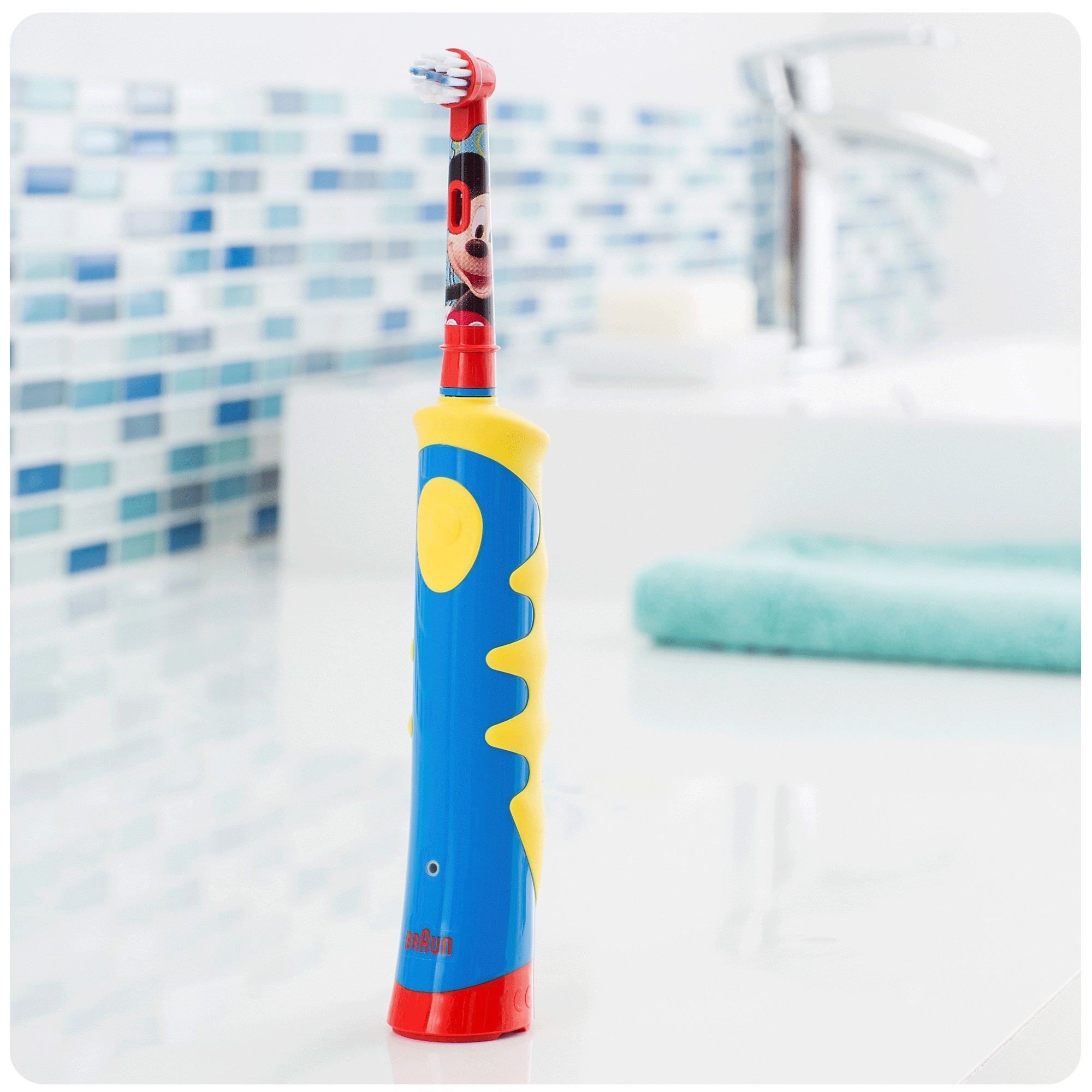 Зубная щетка электрическая Oral-B от 3 лет - фото 9