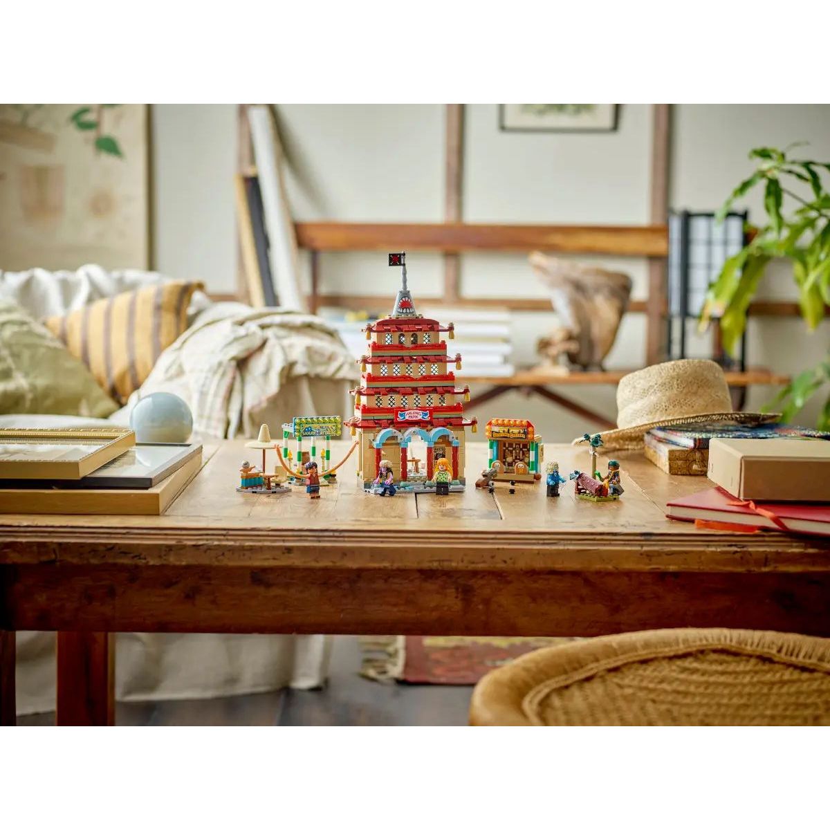 Конструктор LEGO Disney Битва в парке Арлонг 926 дет. - фото 11