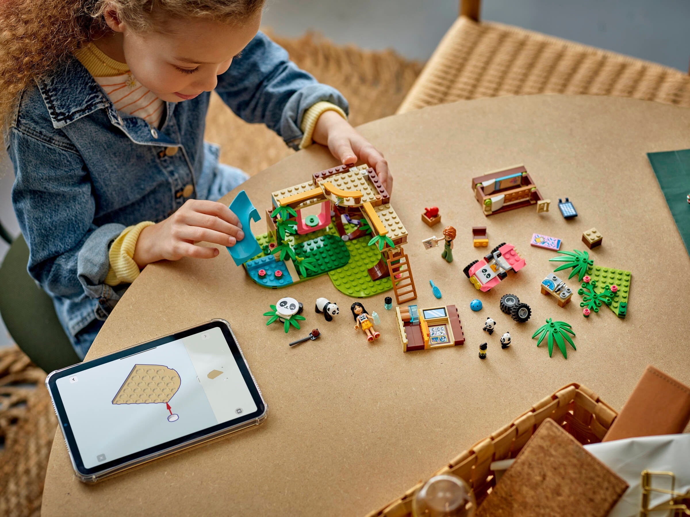 Конструктор LEGO Friends 42648 243 дет. - фото 3