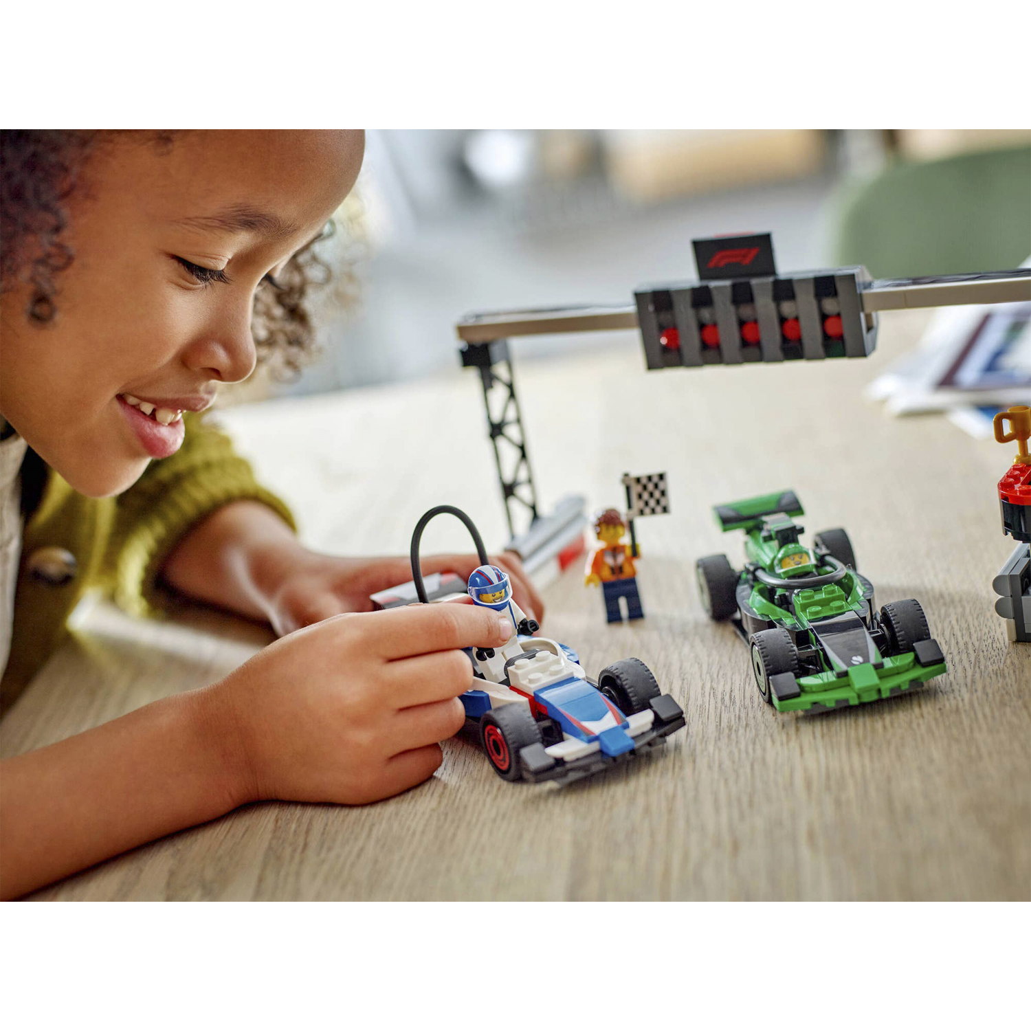 Конструктор LEGO City 313 дет. - фото 8