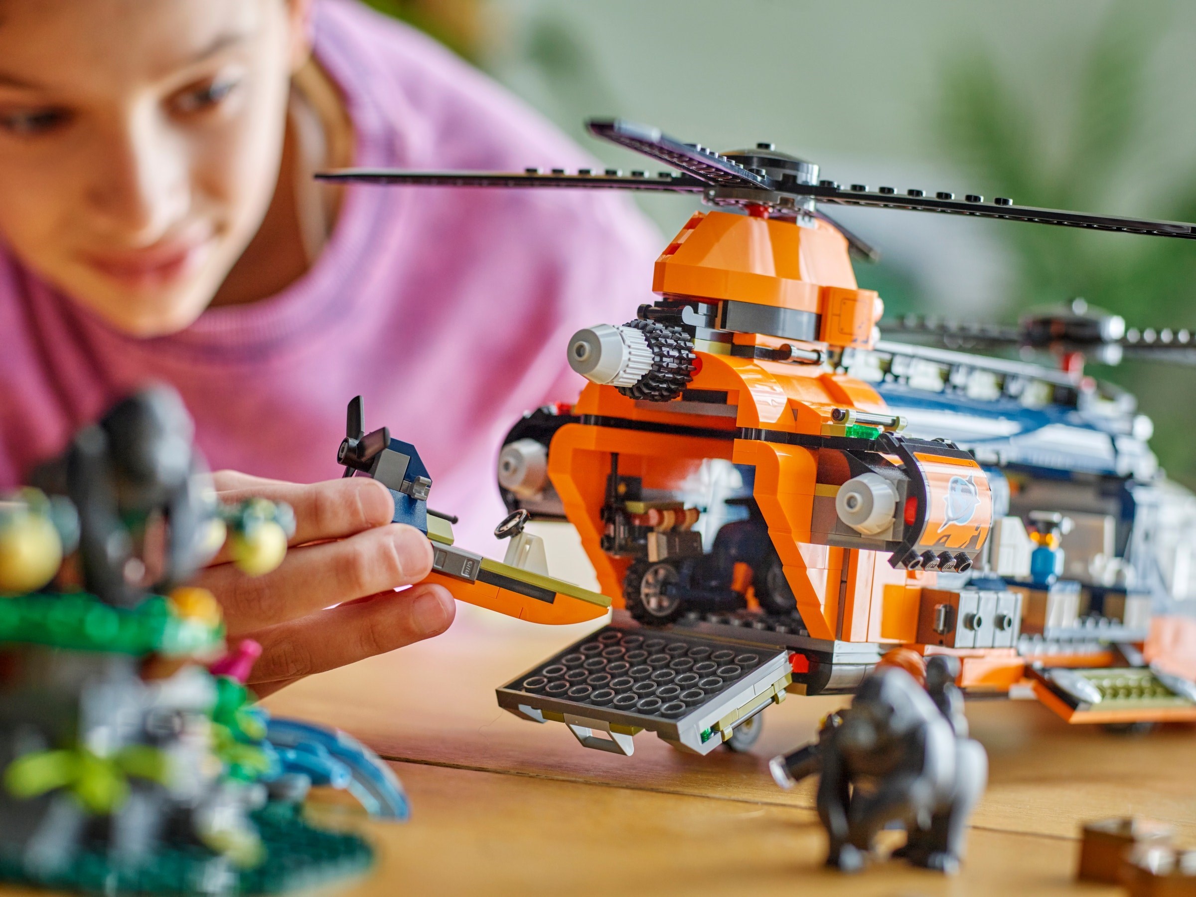Конструктор LEGO City 60437 881 дет. - фото 9
