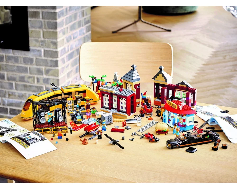 Конструктор LEGO City 60271 1518 дет. - фото 18