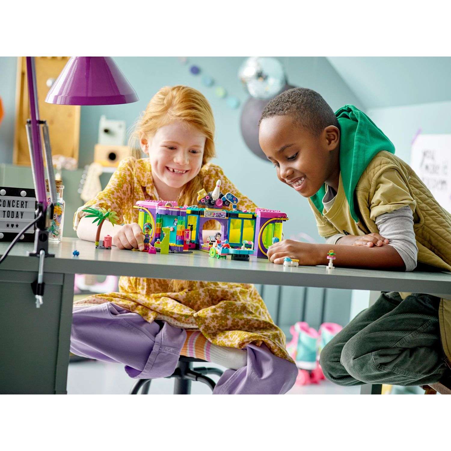 Конструктор LEGO Friends Roller Disco Arcade блочный - фото 9