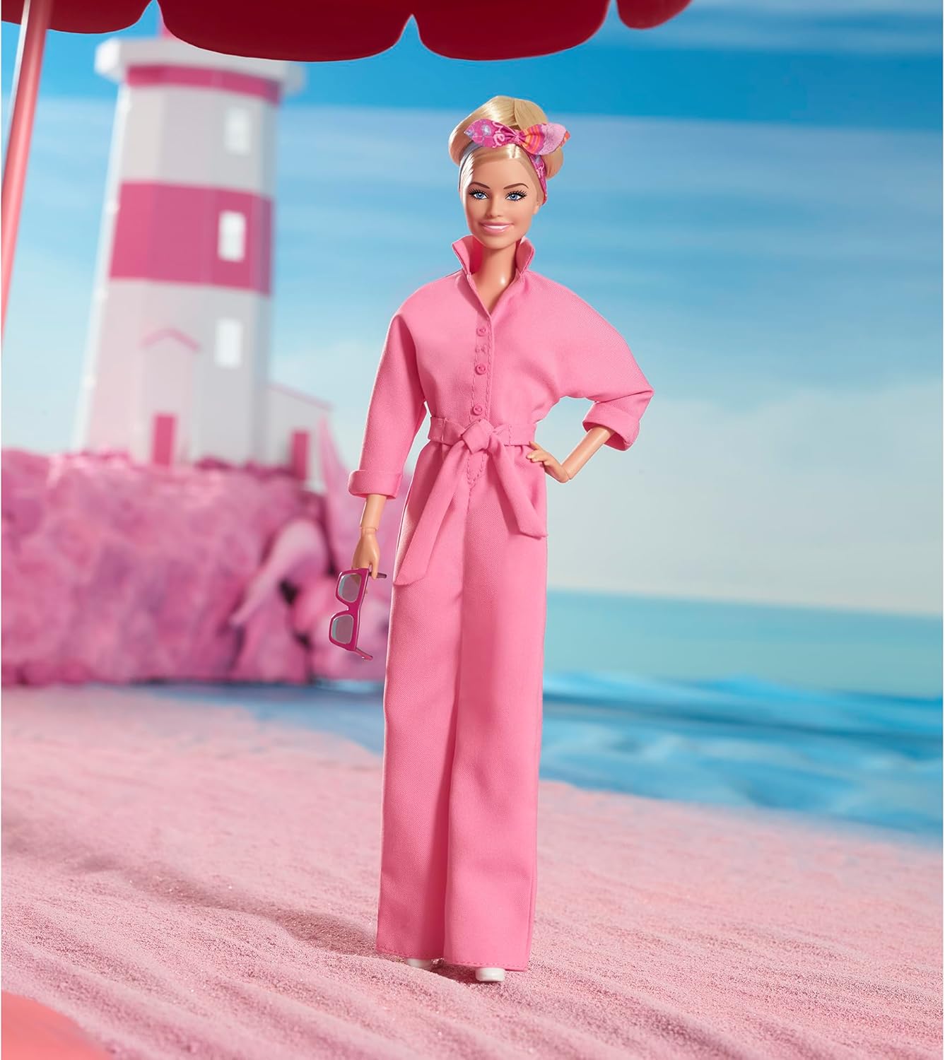 Кукла классическая Barbie Марго Робби в розовом костюме HRF29 - фото 5