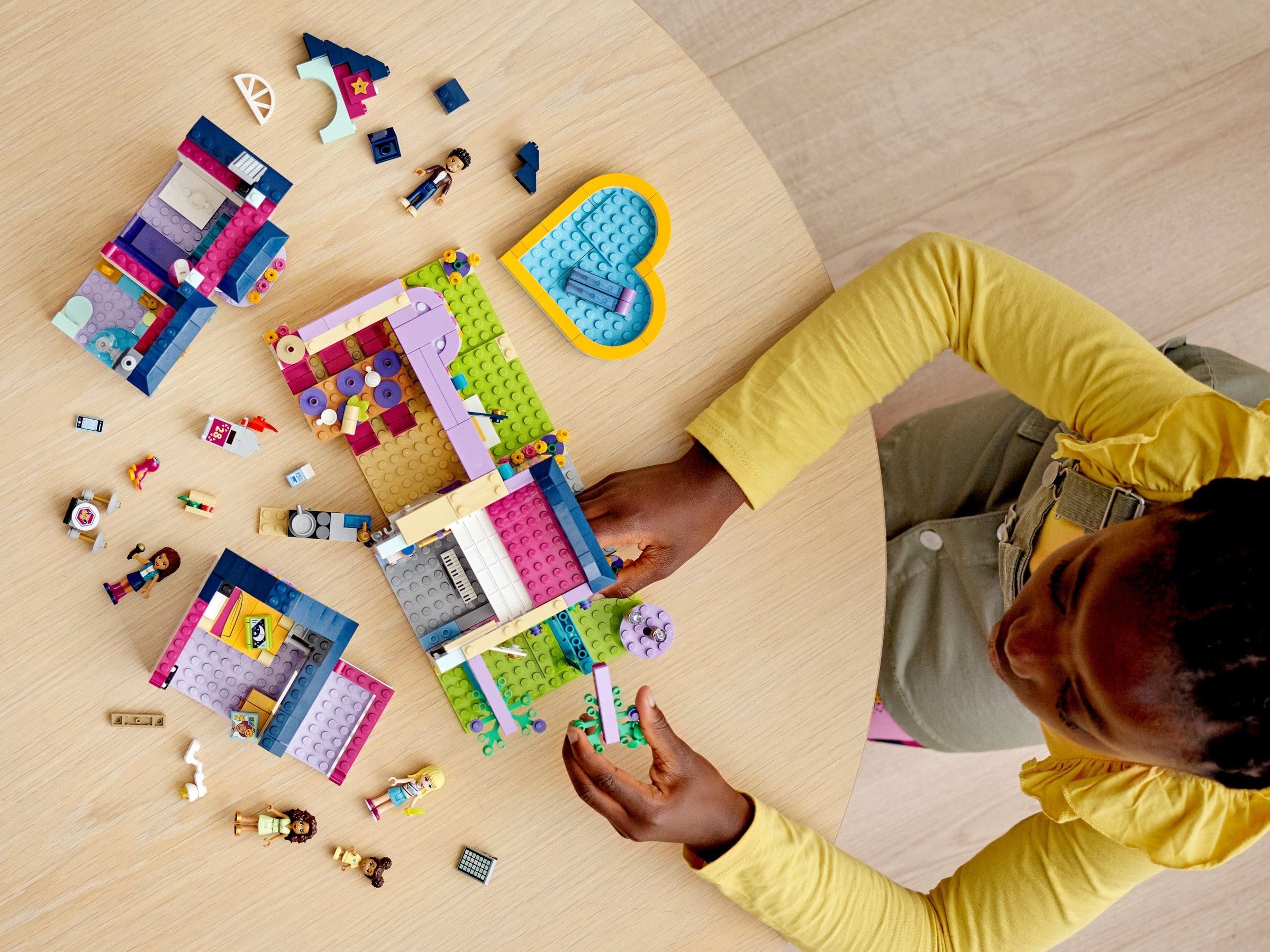 Конструктор LEGO Friends 41449 802 дет. - фото 8