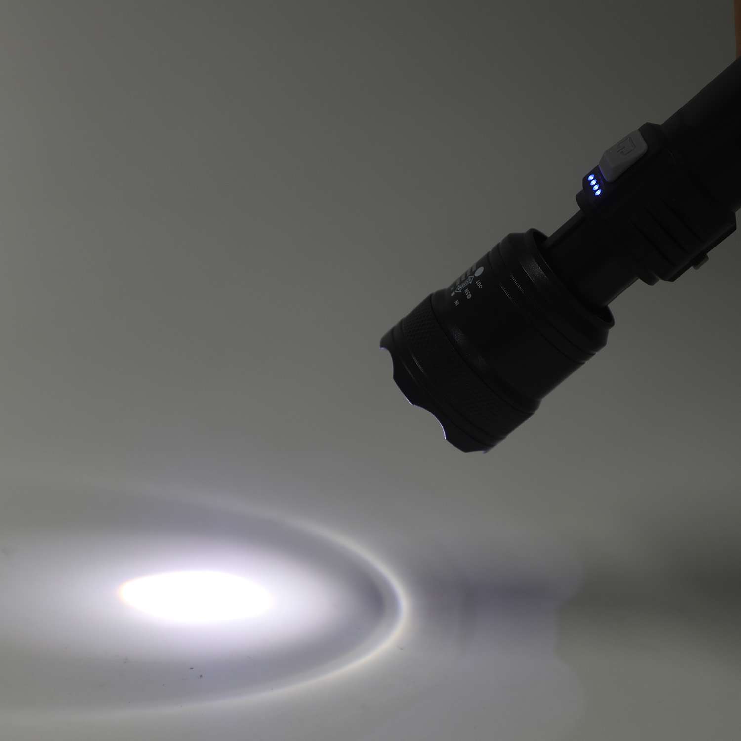 Фонарь ручной ё аккумуляторный - фото 4