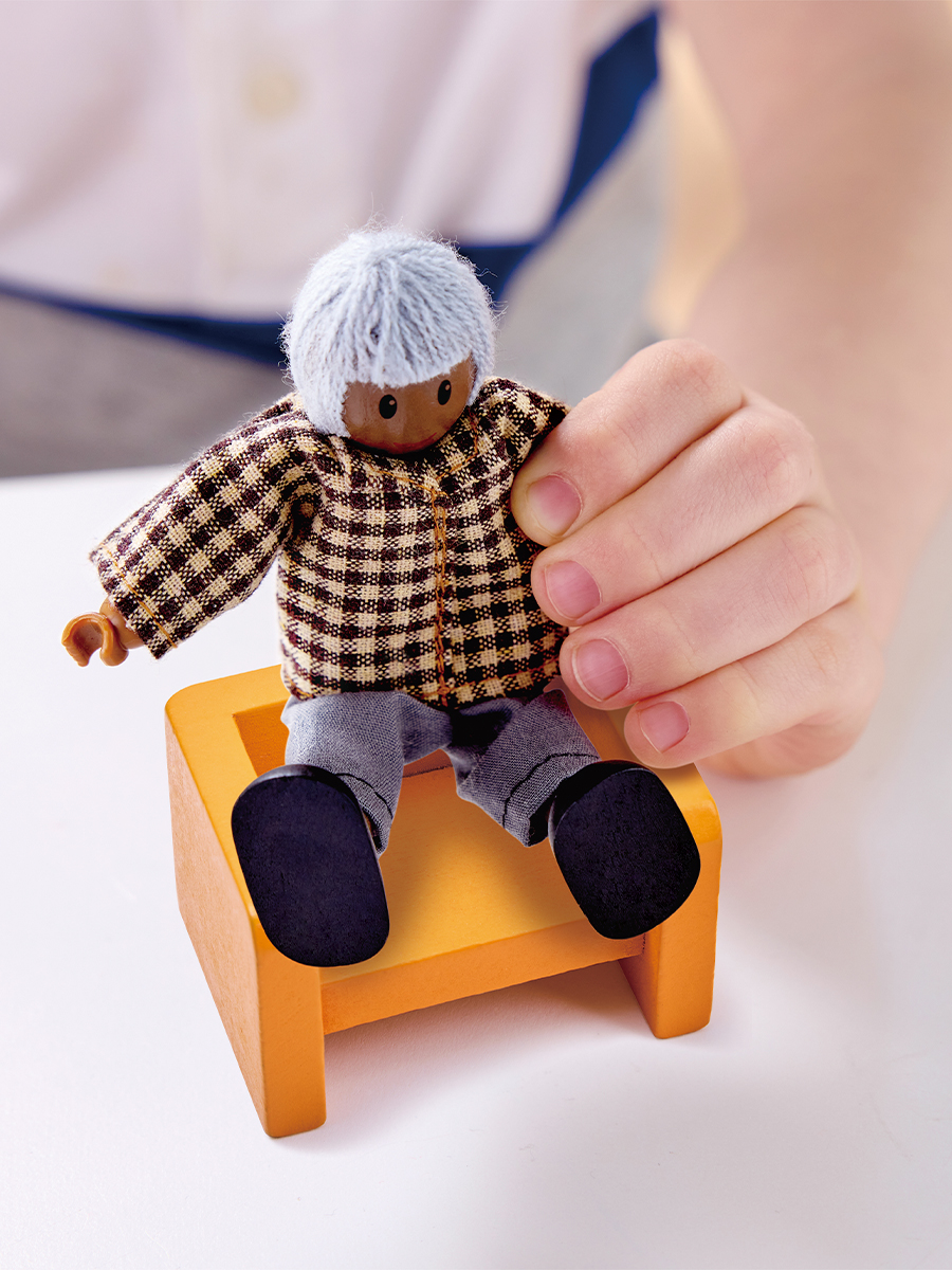 Кукла мини Hape E3501_HP - фото 3