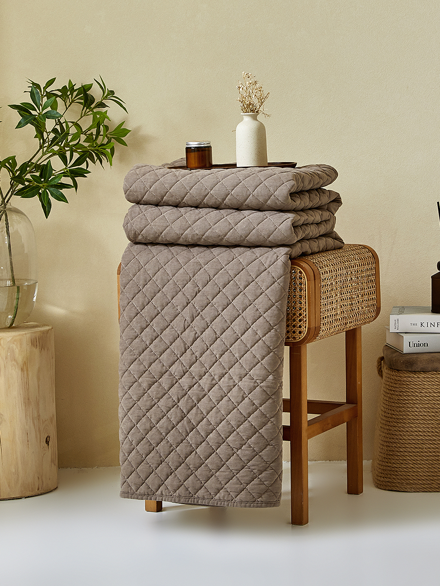 Покрывало Theodora вельвет мокко 240 x 220 см - фото 1