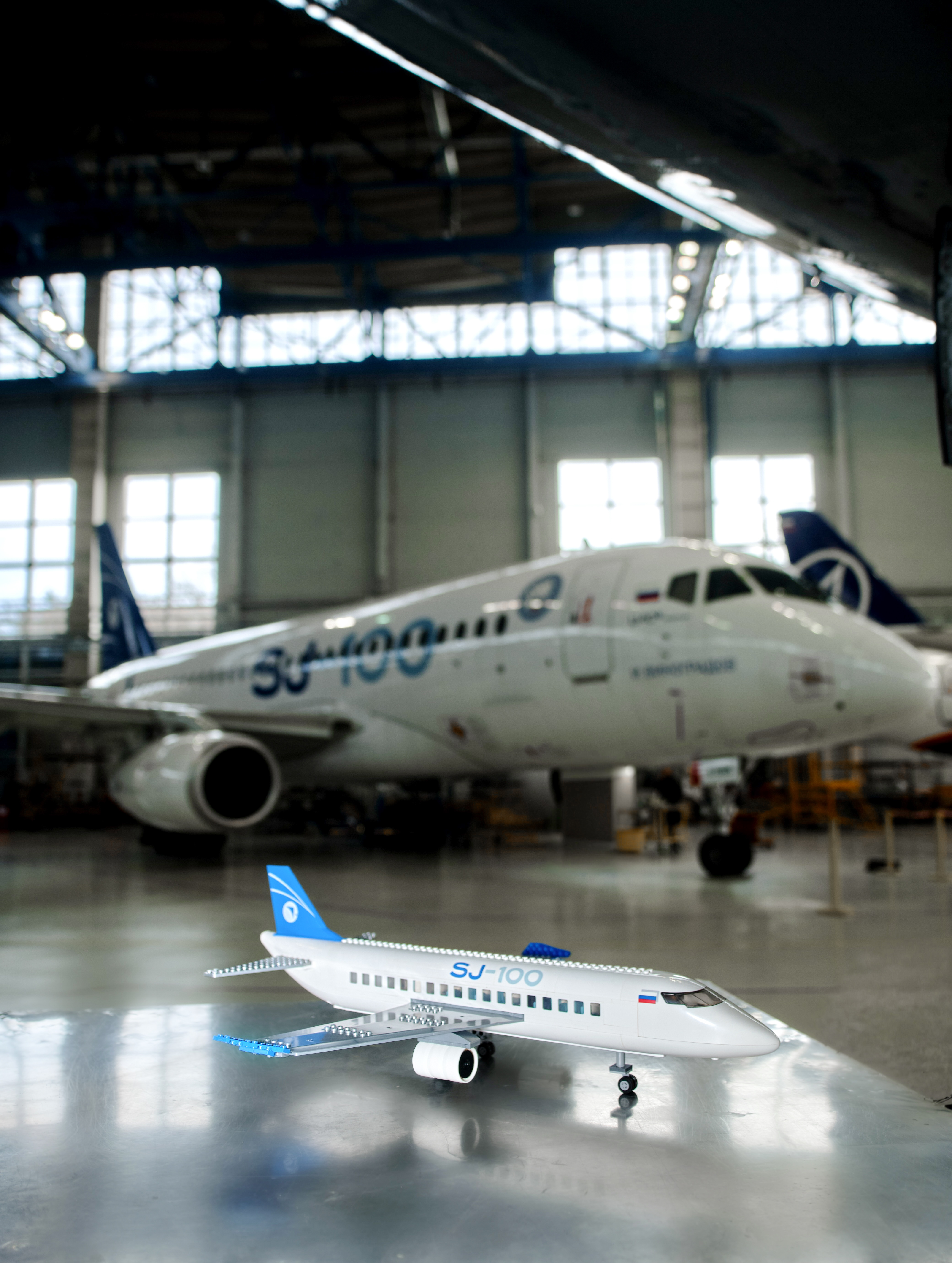 Конструктор brick labs City SJ-100 в аэропорту 939 дет. - фото 8