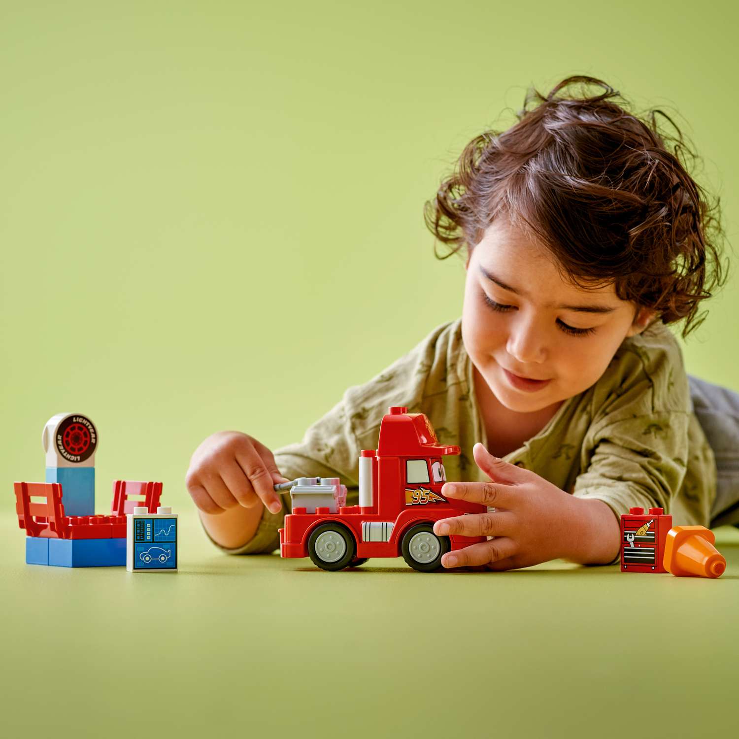 Конструктор LEGO DUPLO Disney Mack at the Race - фото 3
