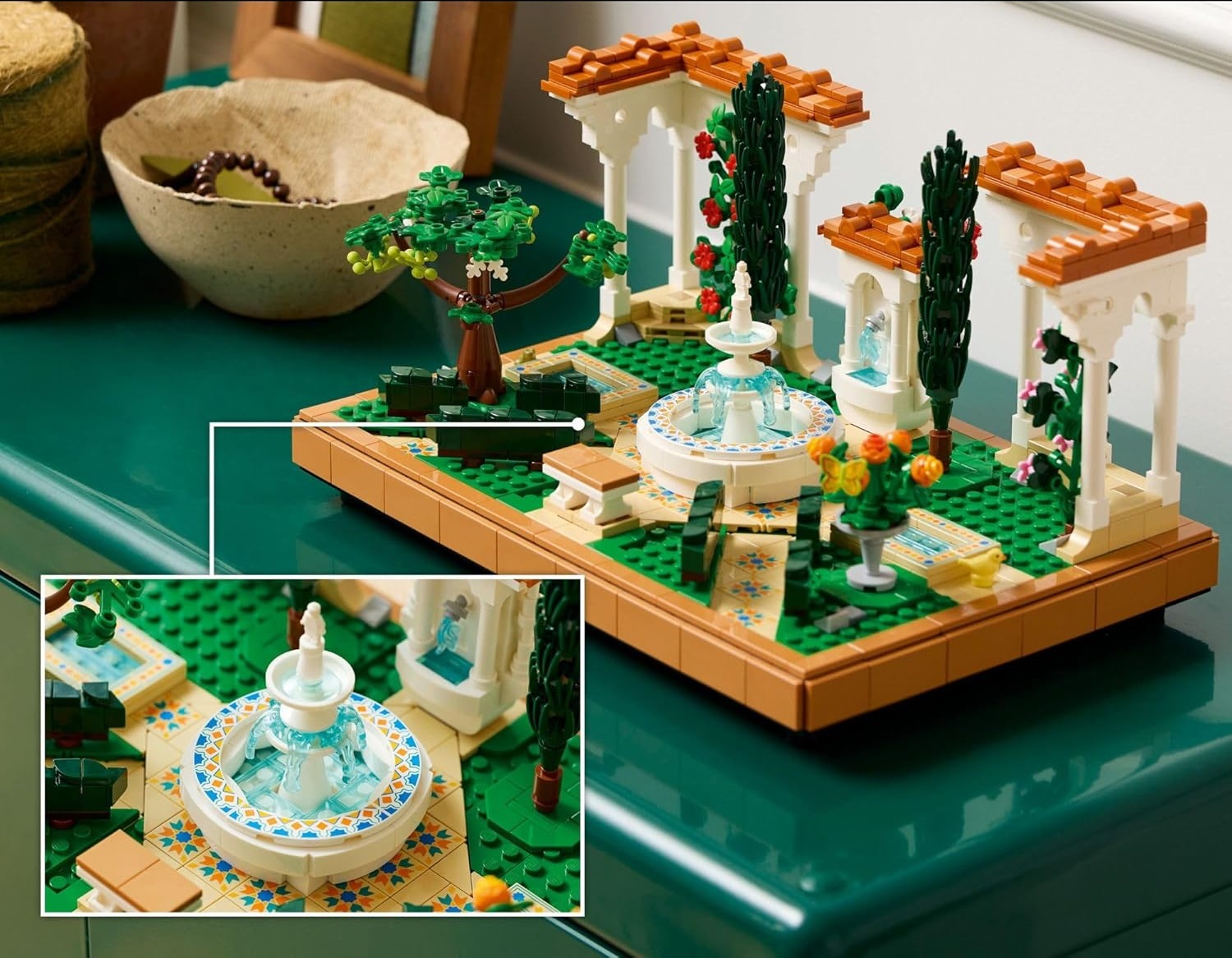 Конструктор LEGO Icons Сад с фонтанами - фото 3