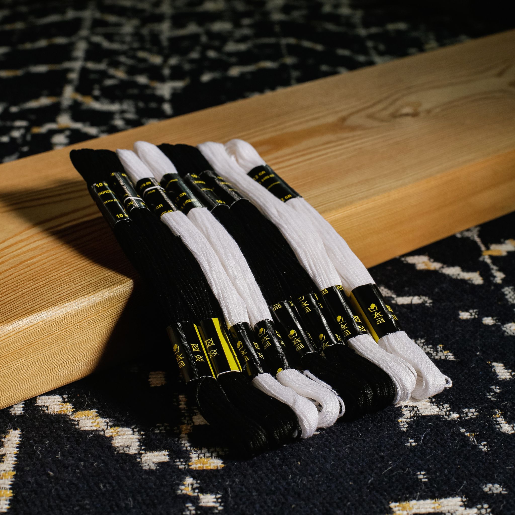 Нитки вышивальные ПНК им. Кирова Мулине 10м Набор 8шт Рояль мультиколор - фото 2